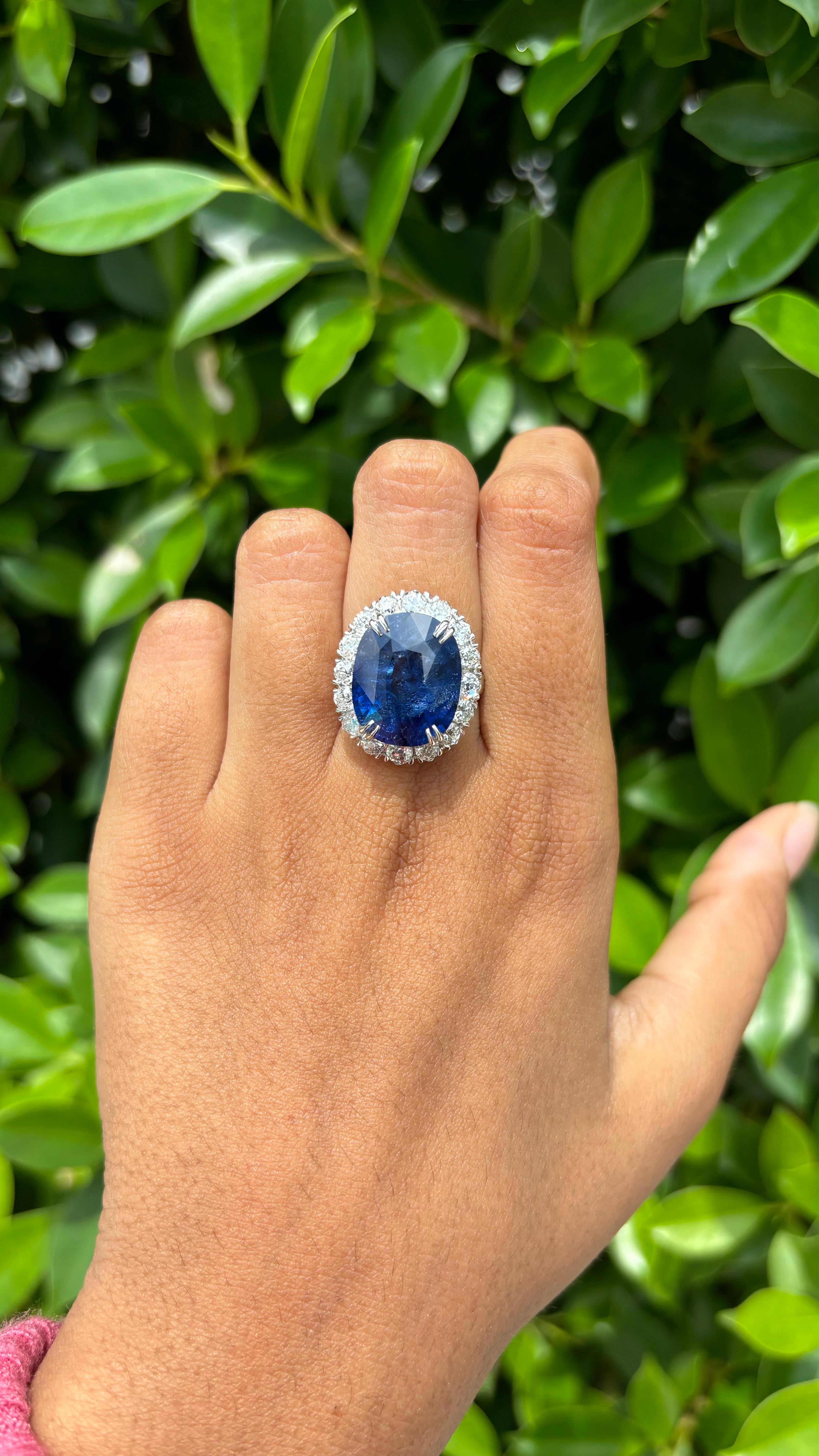 Massive 13.32ct Royal Blue Sapphire & OMC Diamonds Ring in 18K White Gold For Sale 1