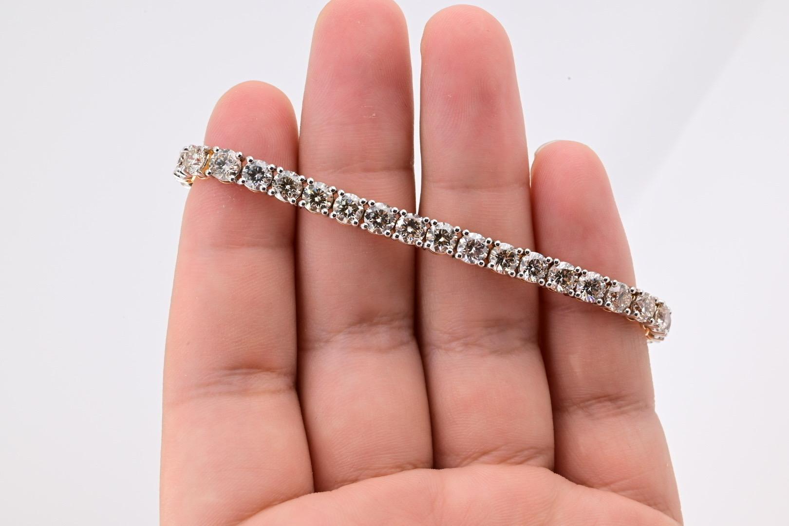 Massive 13.90 Carat Natural Diamond Tennis Bracelet VS Clarity In New Condition In Media, PA
