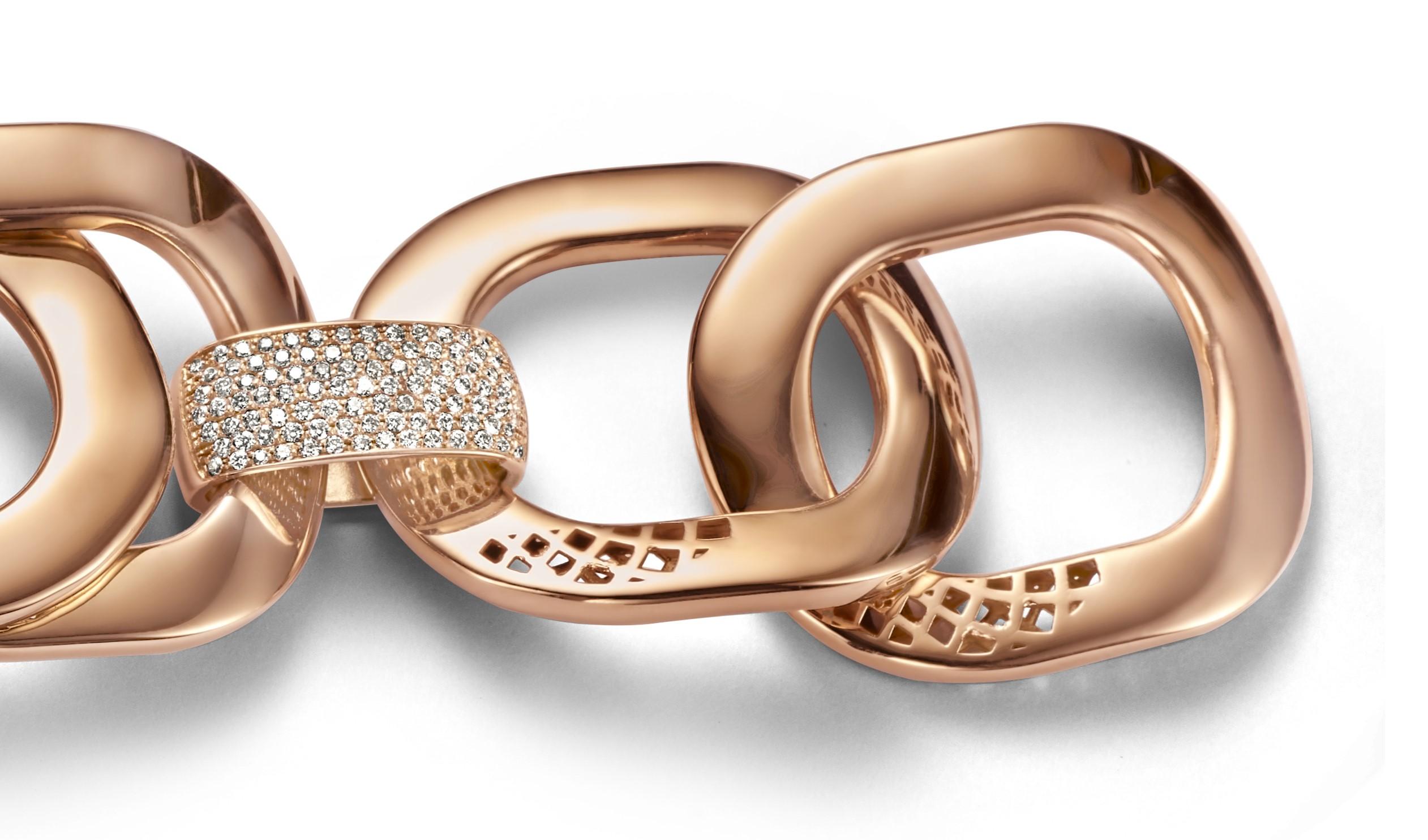 Women's or Men's Massive 18 kt. rose gold Link / Chain Bracelet With 3.99 ct. Diamonds For Sale