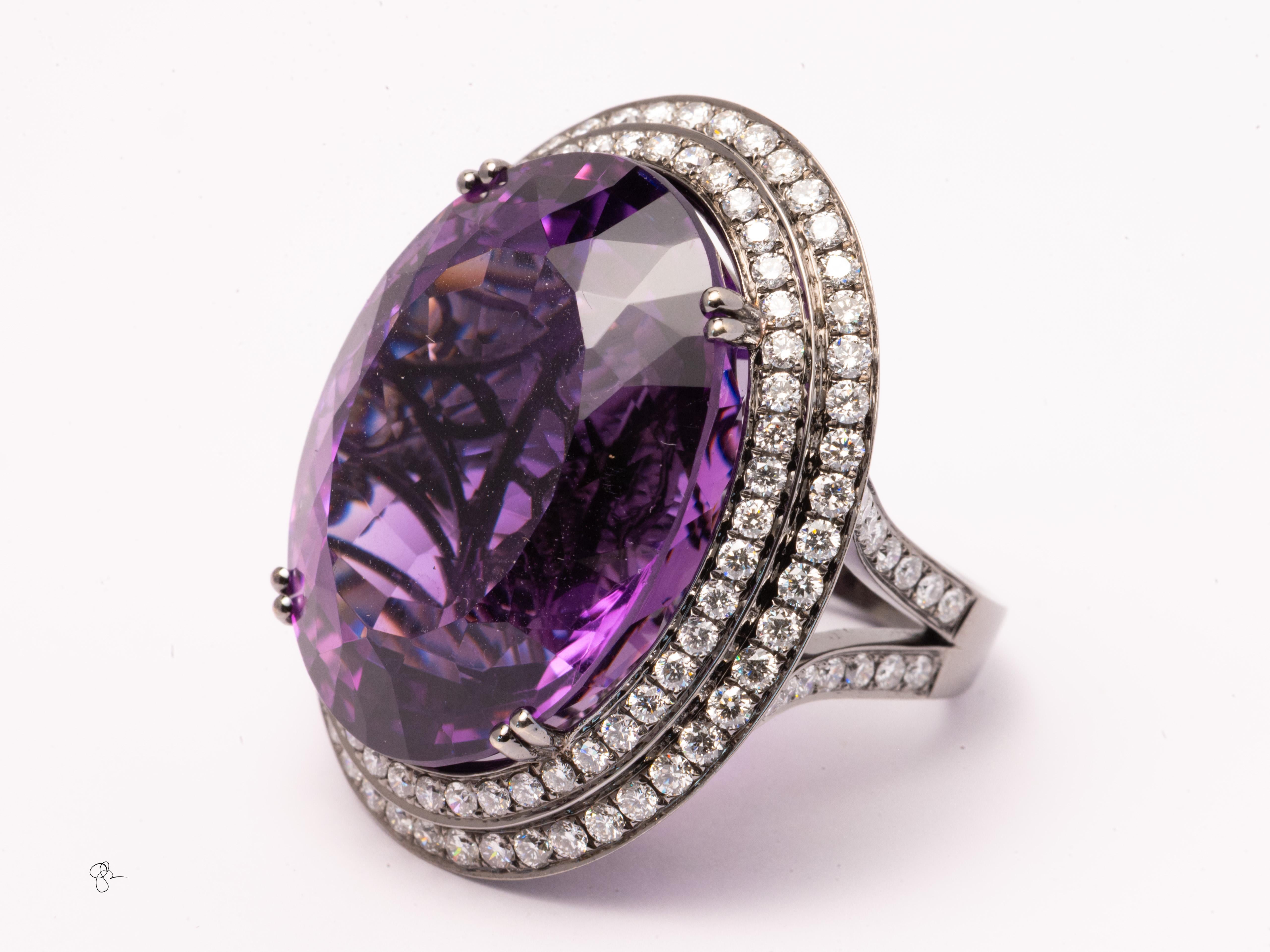 Women's or Men's Massive 18k White Gold Amethyst Ring 5.5ct Natural Diamonds 30.1g Cocktail Ring For Sale