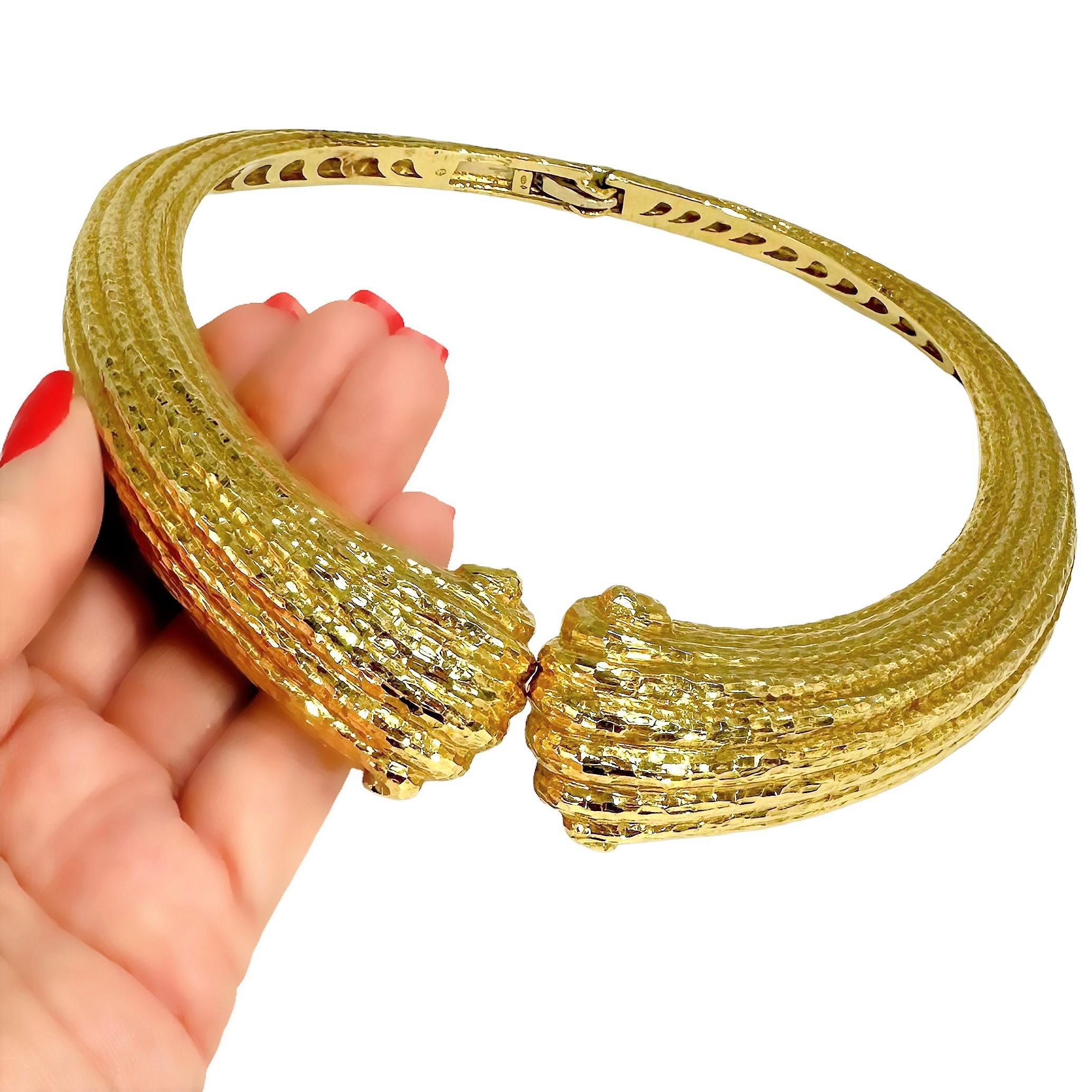 Massive 18K Yellow Gold, Hammered Finish, Italian Scroll Motif Choker Necklace For Sale 6