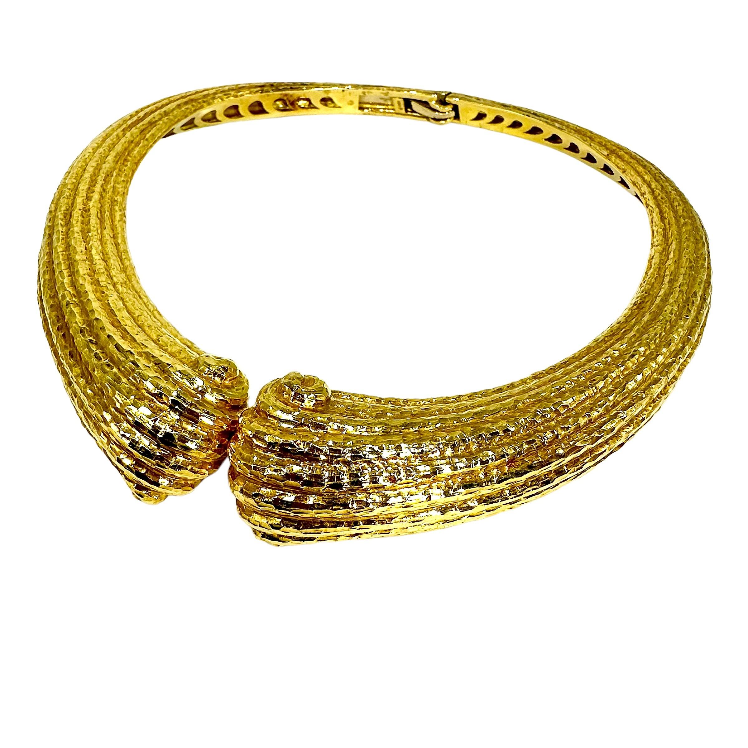 Women's Massive 18K Yellow Gold, Hammered Finish, Italian Scroll Motif Choker Necklace For Sale