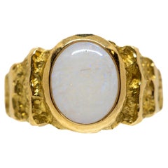 Opal Ring 18 Karat Yellow Gold