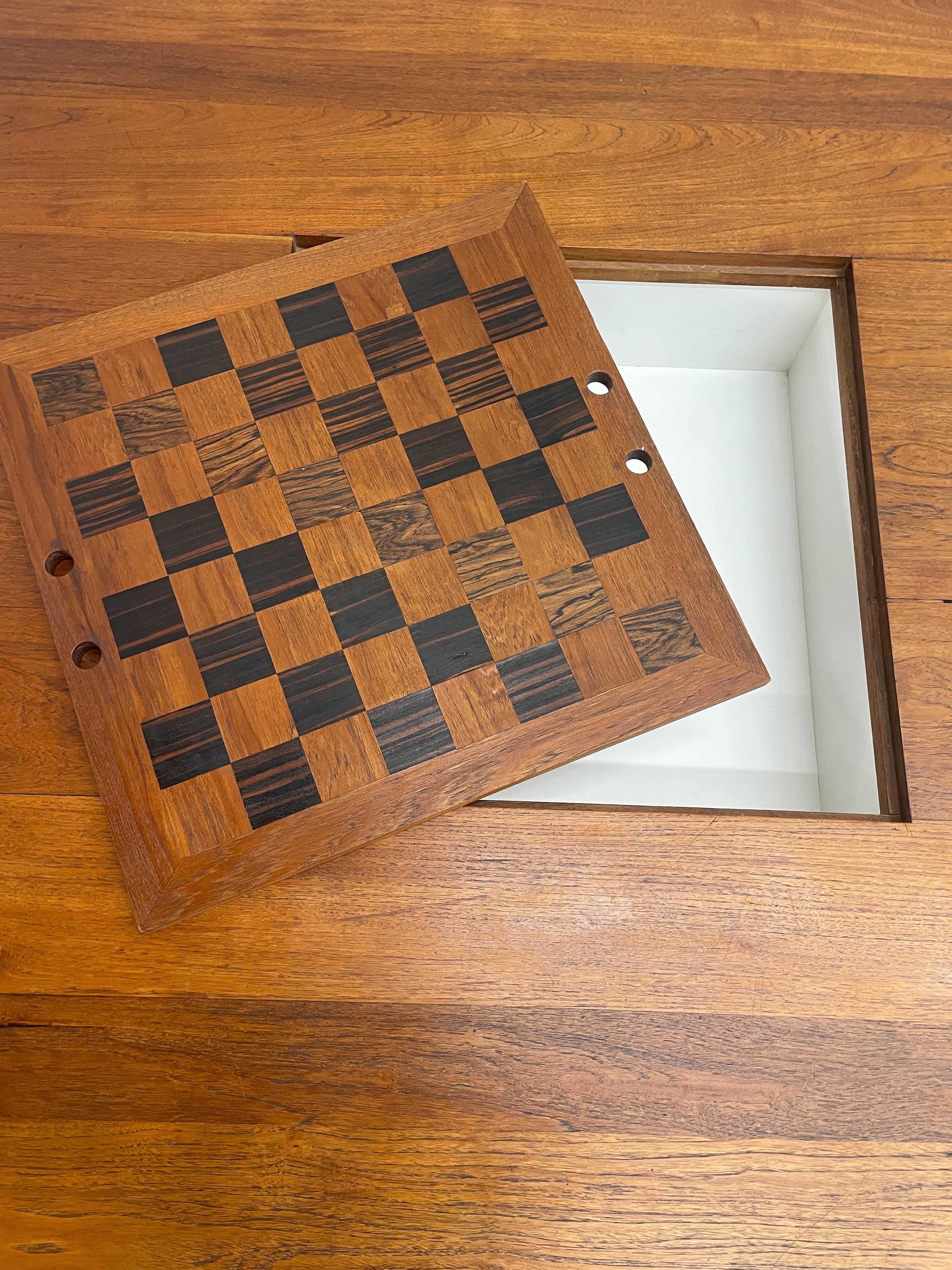 Massive 1970s teak planter coffee table en vente 1