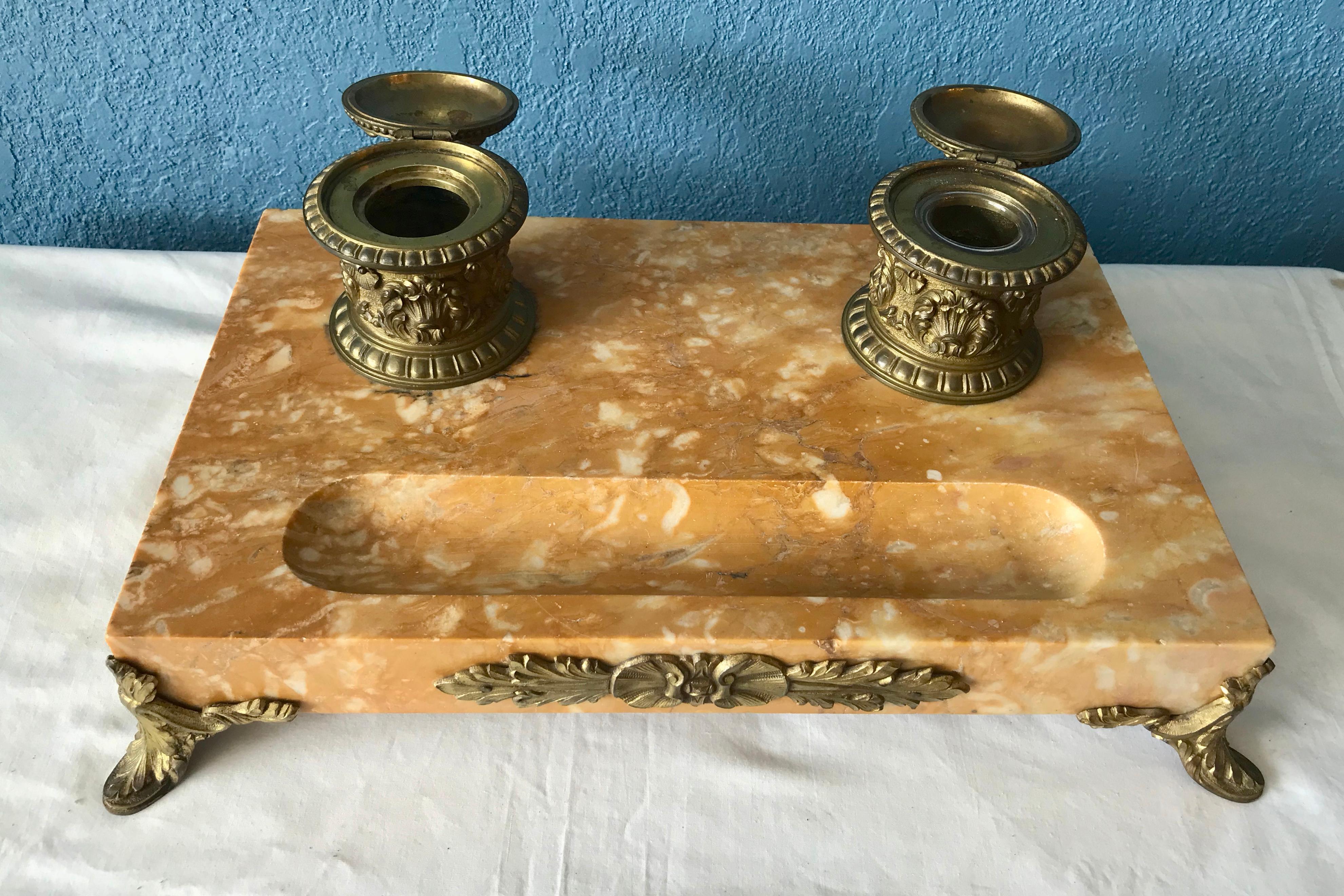 Massive 19th Century Sienna Marble Inkwell In Good Condition For Sale In West Palm Beach, FL