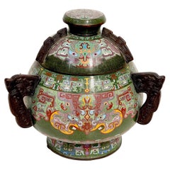 Massive chinesische Urne im archaischen Stil des 20. Jahrhunderts mit Cloisonné-Überzug 