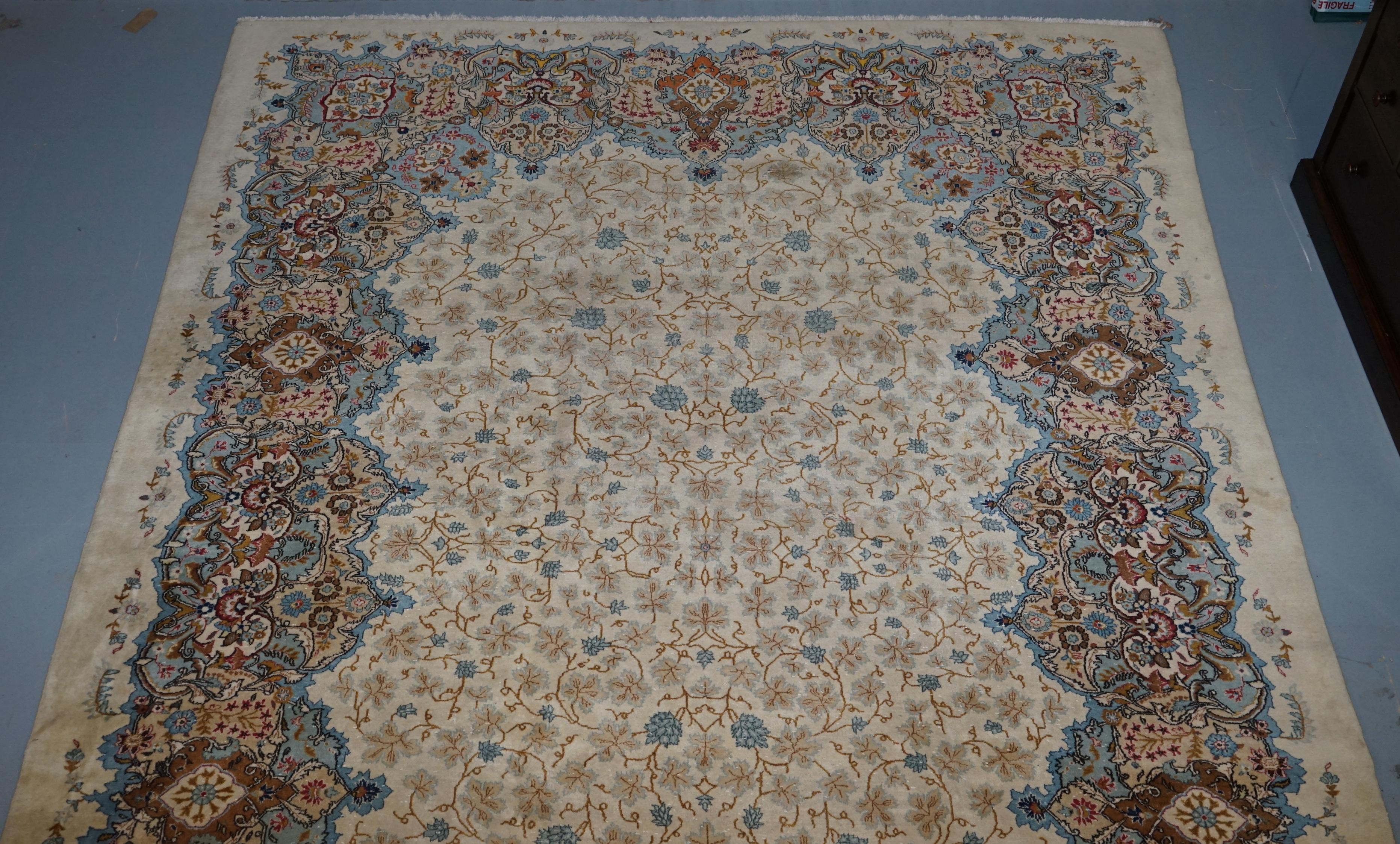 We are delighted to offer for sale this lovely, really quite large Central Persian Royal Kashan carpet with double pendant medallion and repeating petal motifs on a golden field with repeating spandrel

A genuine Persian Kashan carpet will always