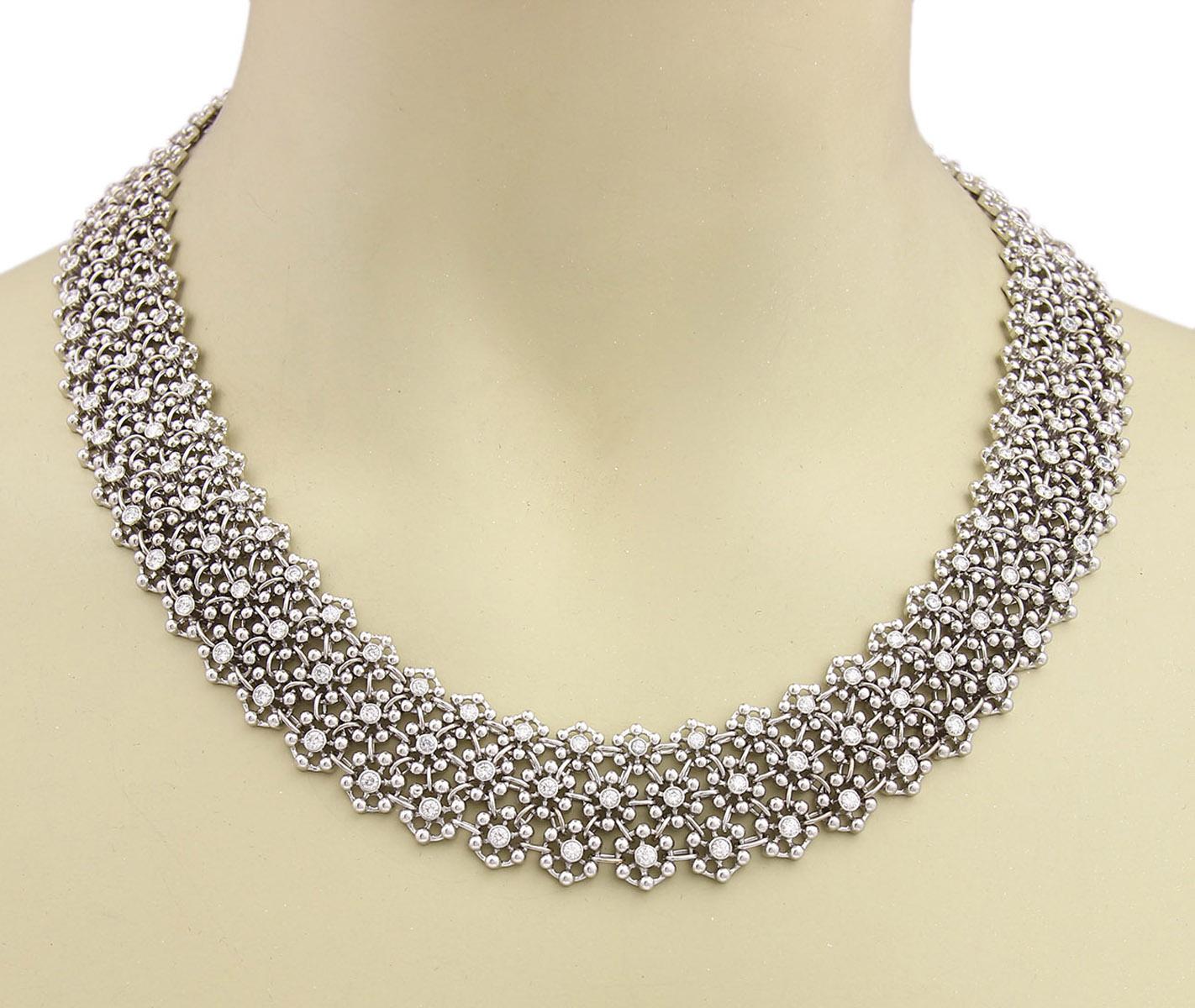 Modern Massive 8.00ct Diamonds 18k White Gold Flex Lace Design Necklace  For Sale