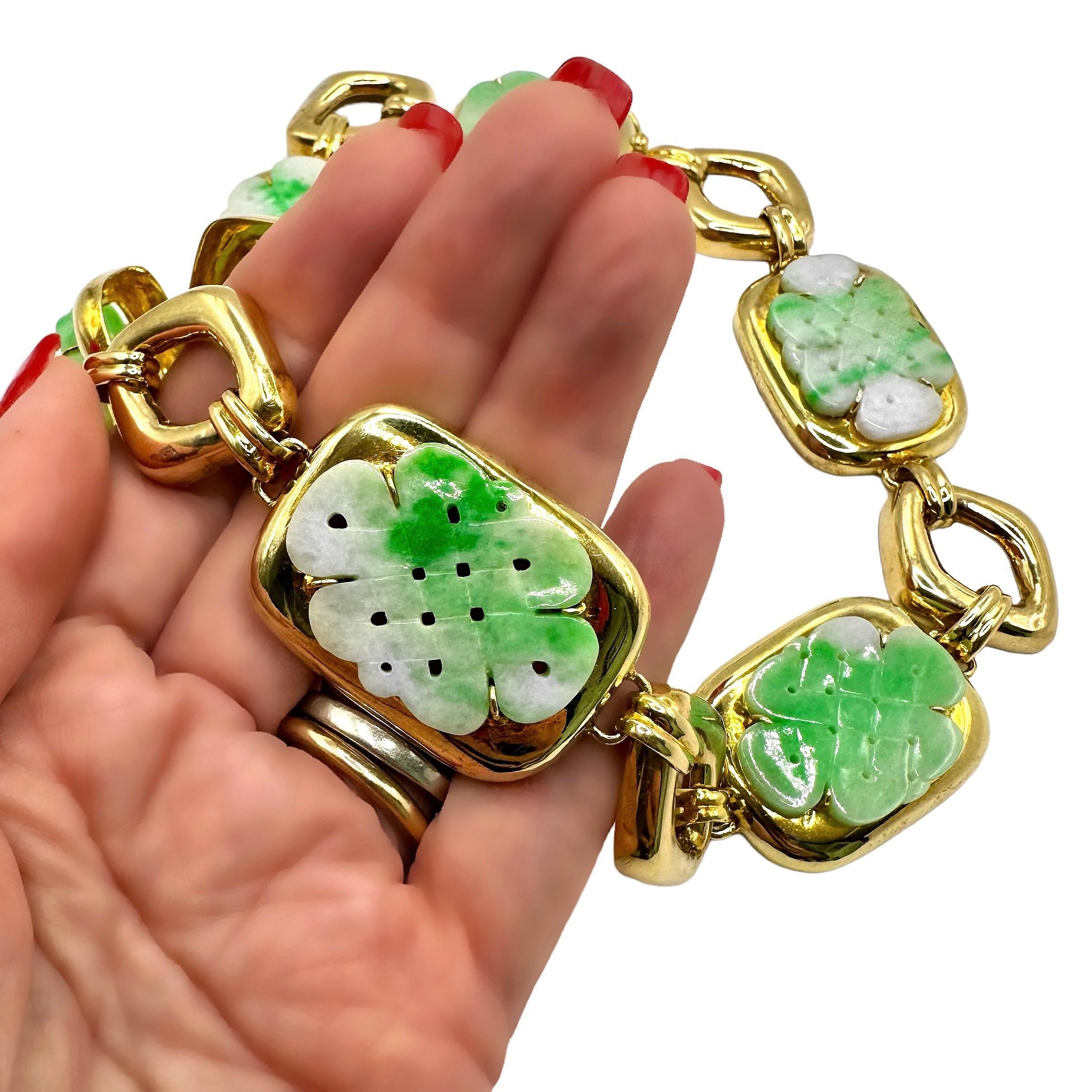 Collana girocollo in oro 18 carati e giadeite di Trio, massiccia e particolare In condizioni buone in vendita a Palm Beach, FL