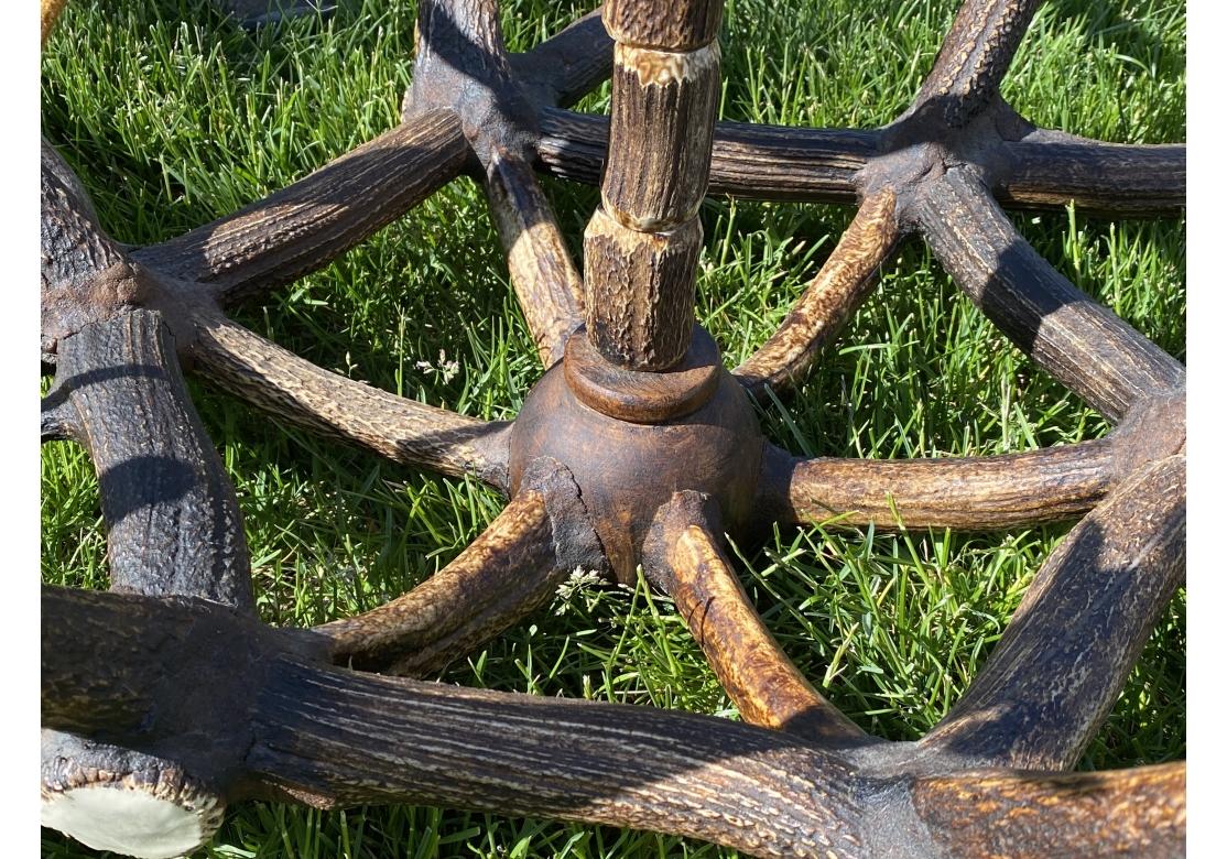Massiver und außergewöhnlicher schottischer Hirschgeweih-Kronleuchter aus Rotwild im Angebot 5