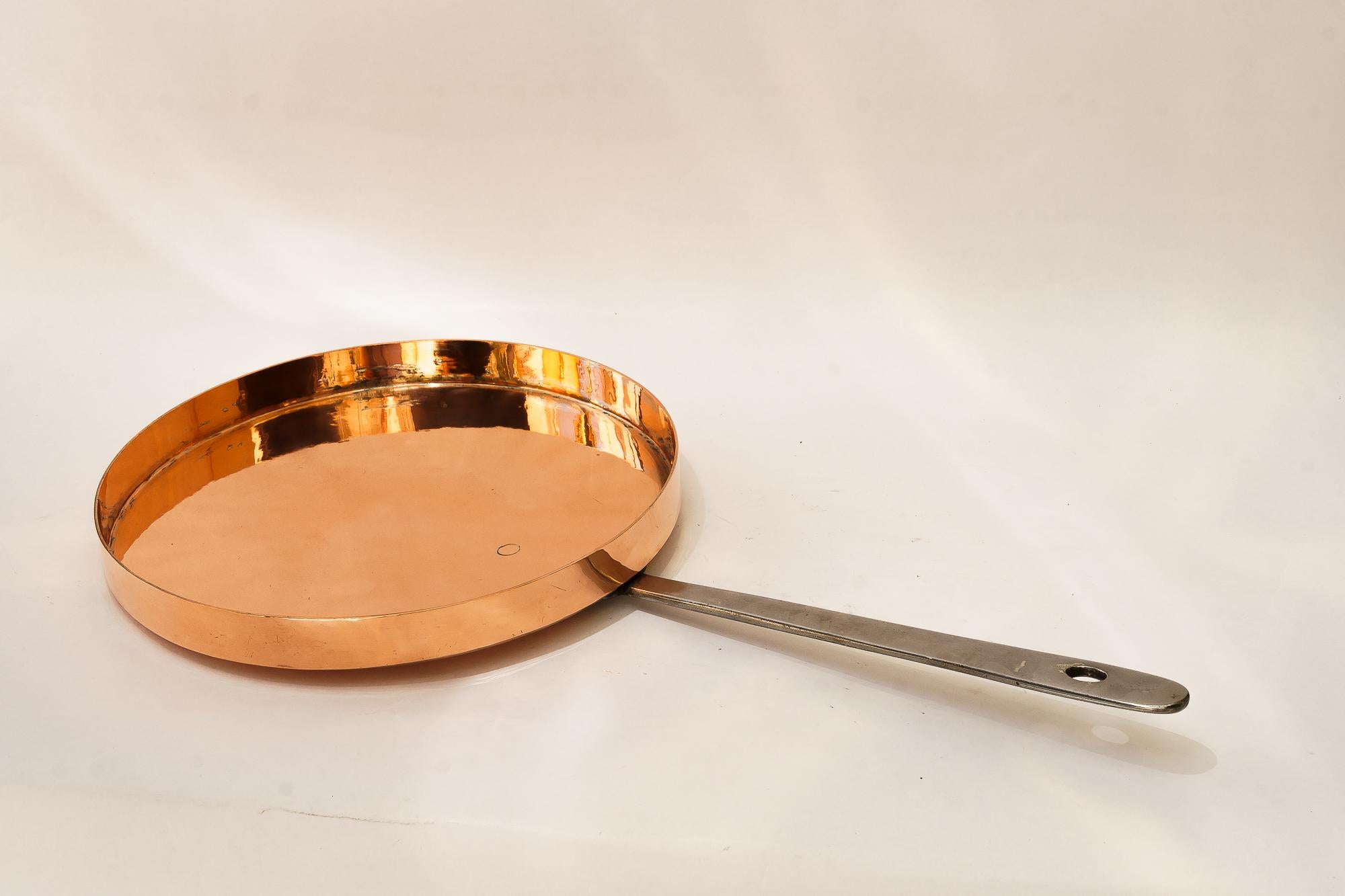 Massive und schwere und große Art Deco Kupferpfanne wien um 1930s im Angebot 4