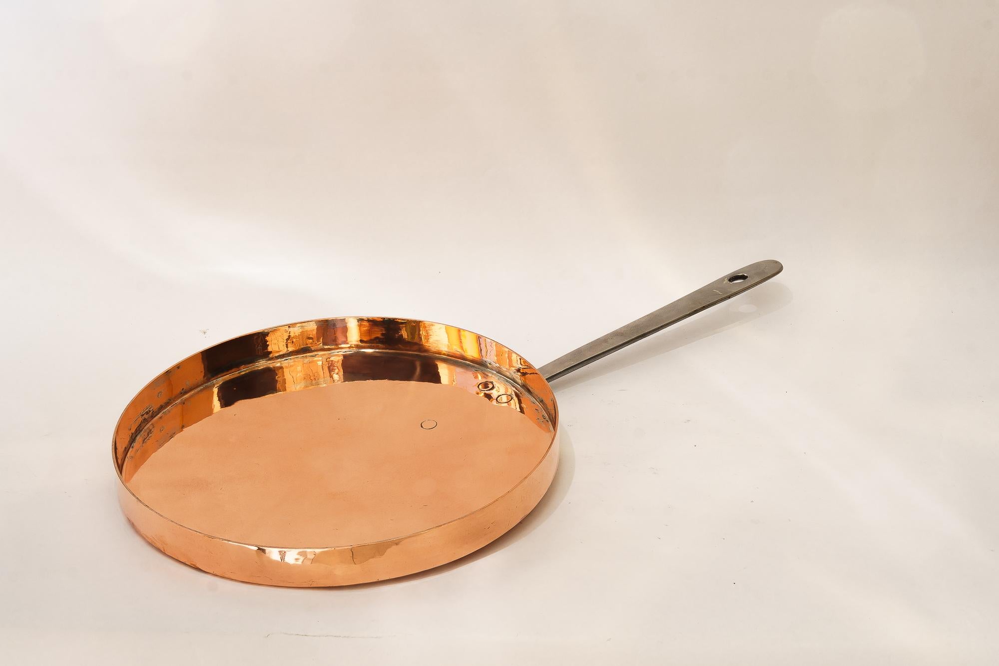Massive und schwere und große Art Deco Kupferpfanne wien um 1930s im Angebot 5