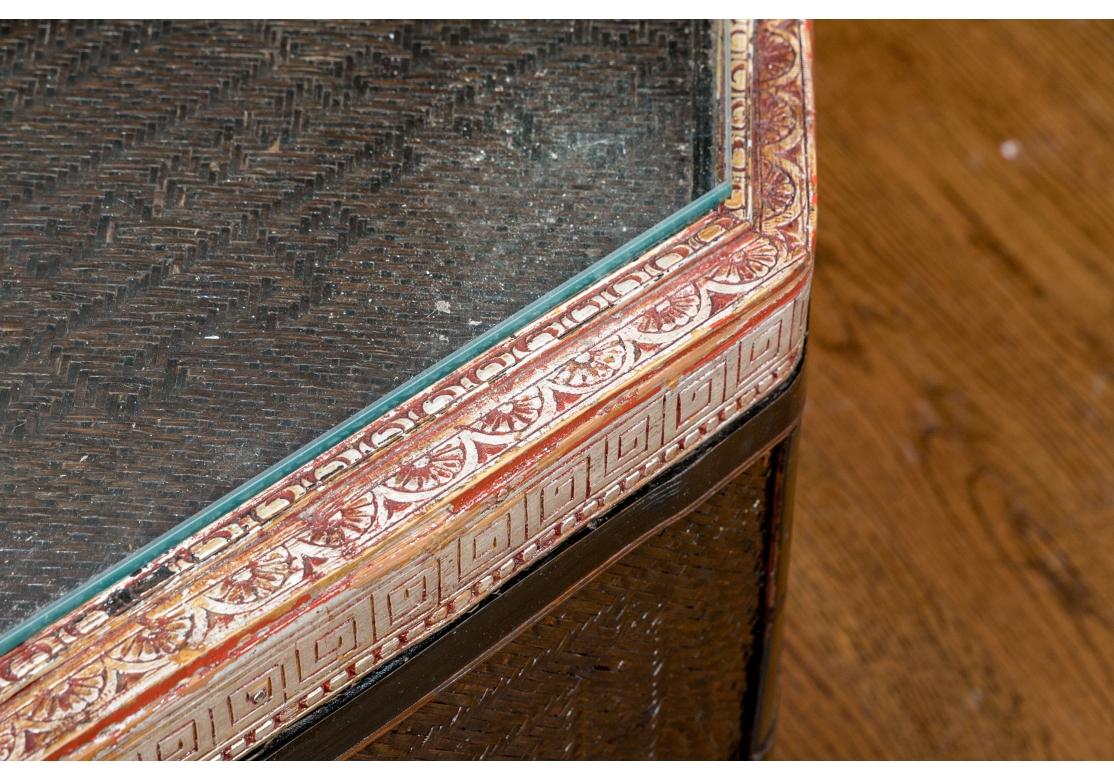 Masiva Y Magnífica Cesta China Antigua Como Mesa De Cóctel siglo XX en venta
