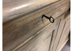 Armario masivo pintado a medida de estilo francés provincial