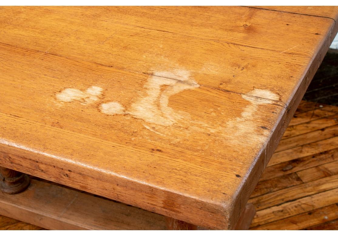Rustique Grande table de ferme ancienne en pin à restaurer en vente