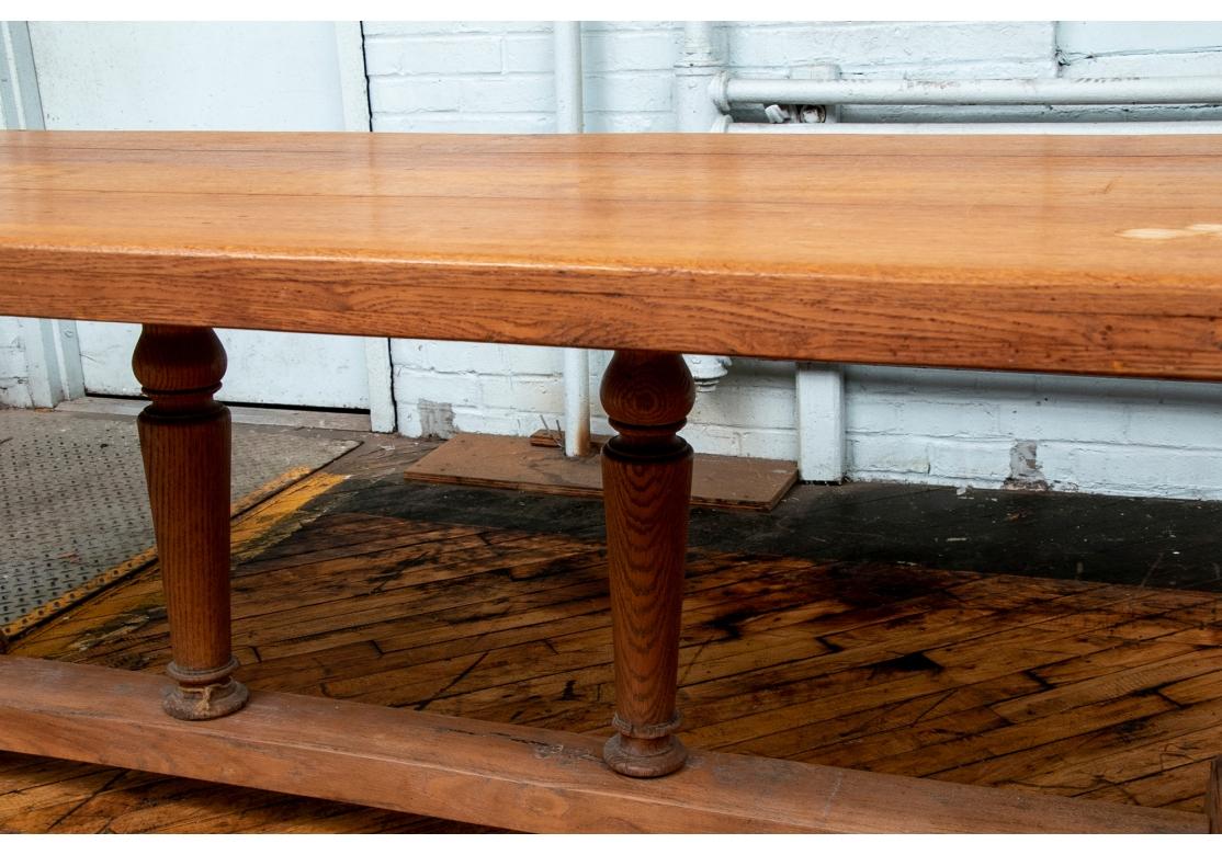 XIXe siècle Grande table de ferme ancienne en pin à restaurer en vente