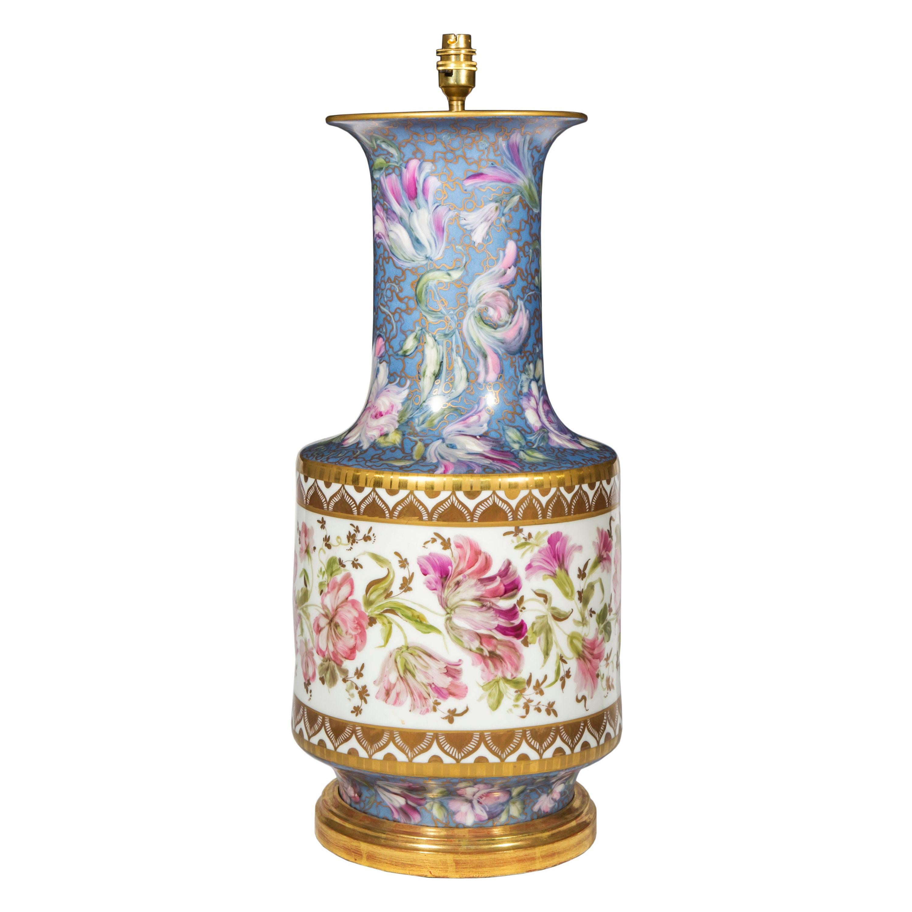 Massiver antiker Vasen-Tischlampe mit handbemalter Blumendekoration im Angebot 4