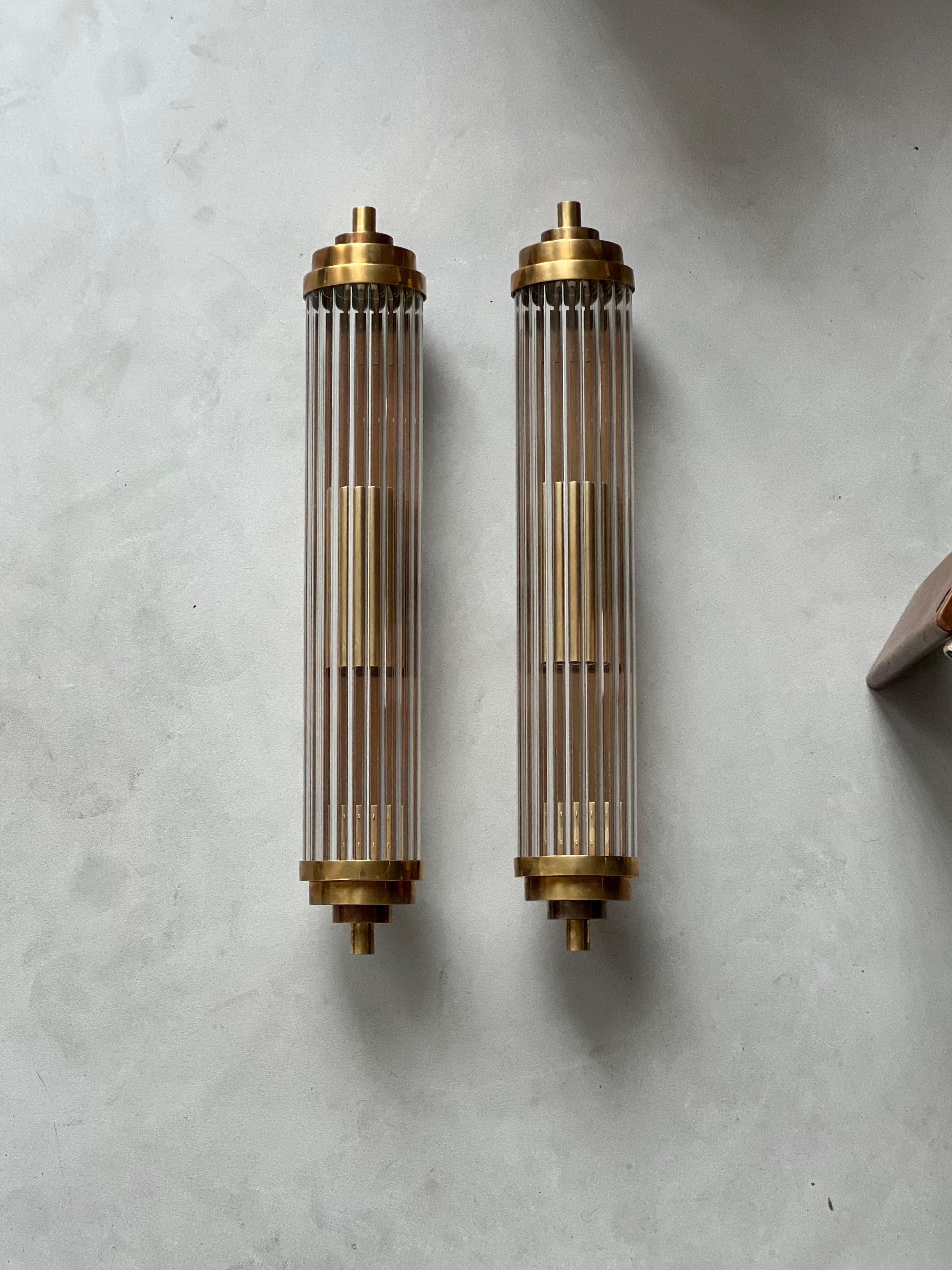 Massive Art Deco Wall Lamp Applique in Brass and Glass , decorative Wall Sconce For Sale 14