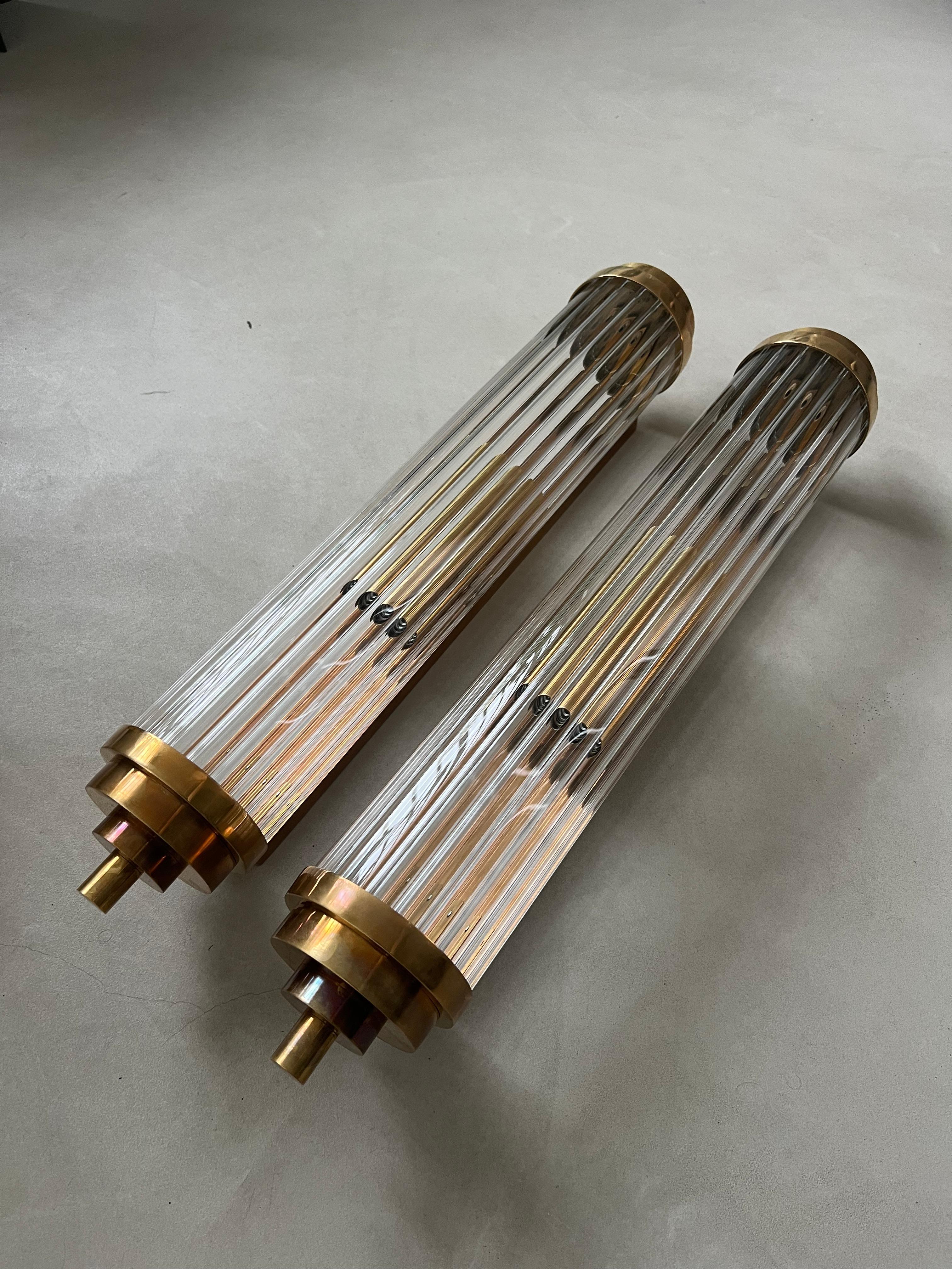 Italian Massive Art Deco Wall Lamp Applique in Brass and Glass , decorative Wall Sconce For Sale