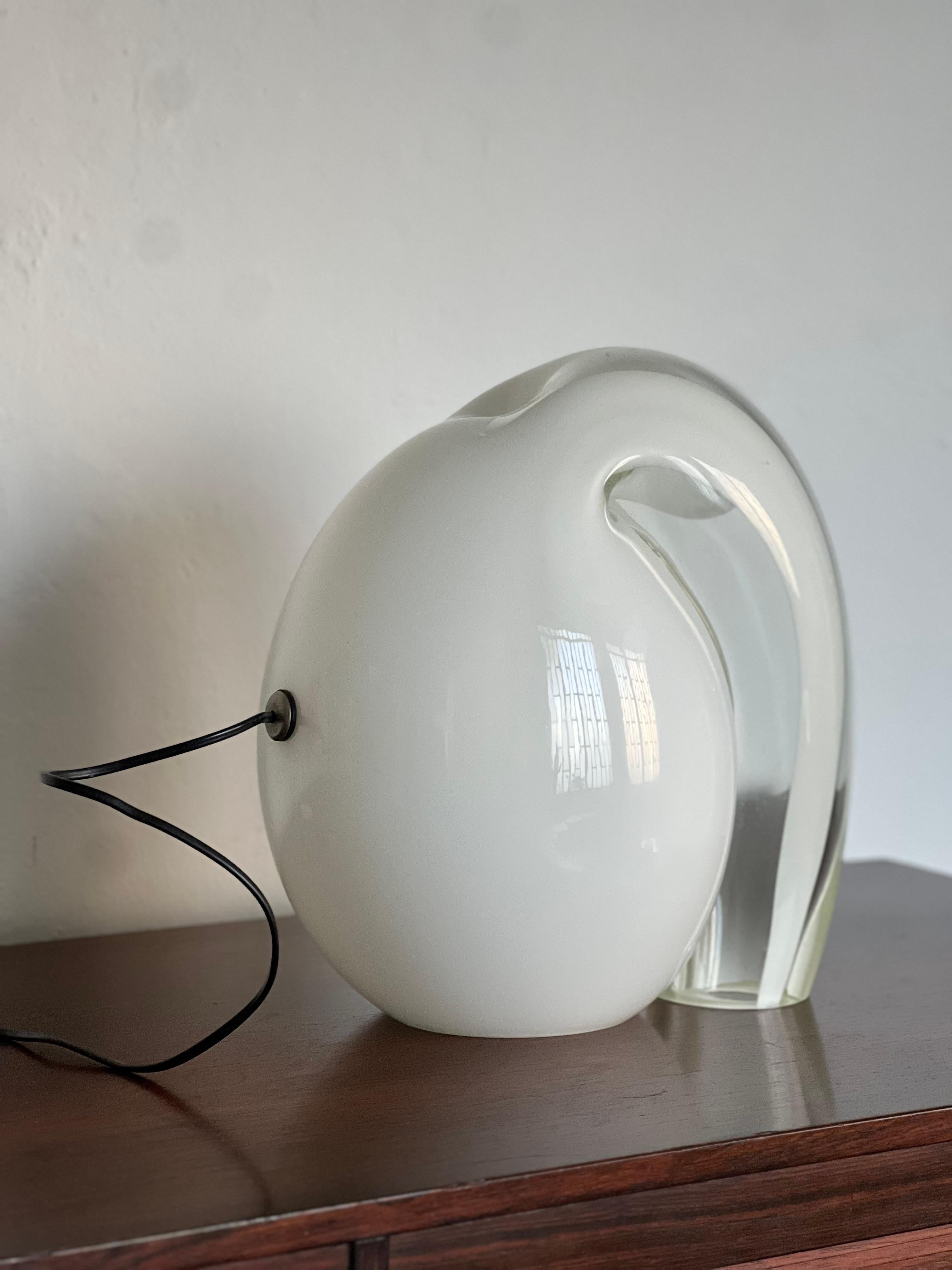 Tischlampe Munega aus massivem Kunstglas von Gino Vistosi, Murano, Italien, 1970er Jahre (Italienisch) im Angebot