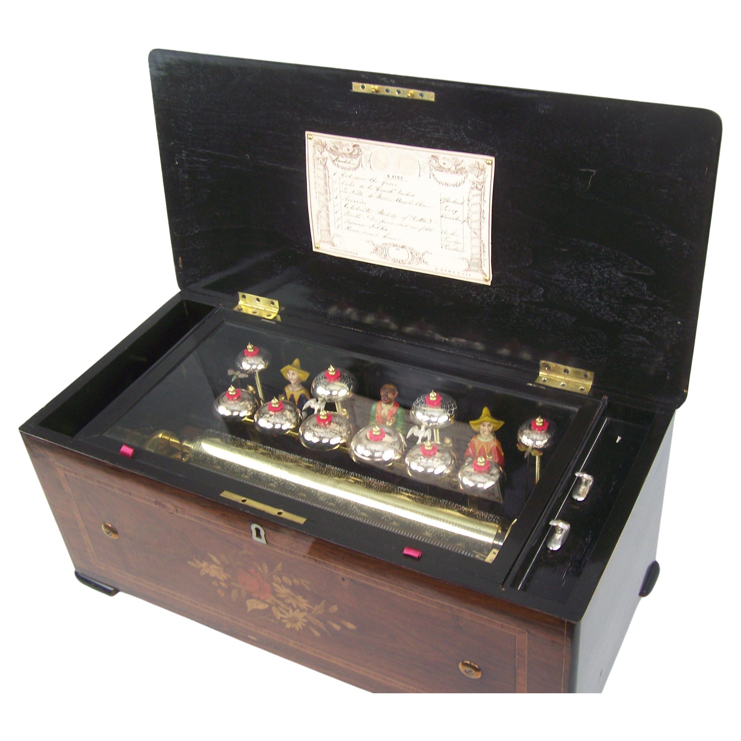 Boîte à musique avec automatiques et cloches fabriquée par Karrer en vente