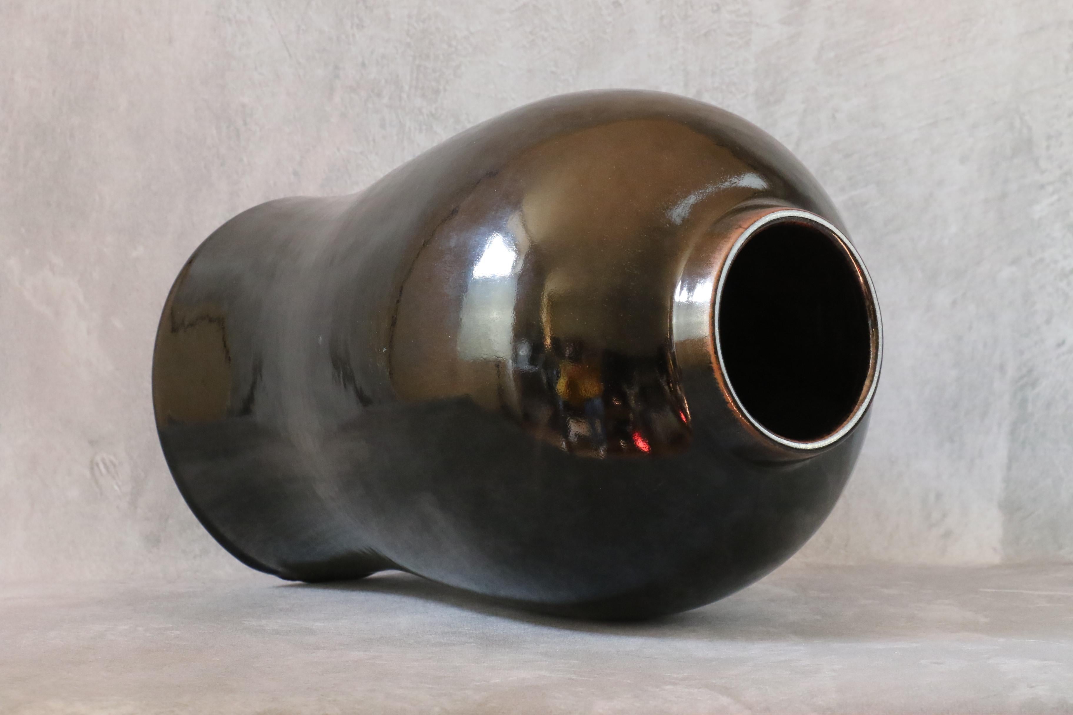 Ceramic Massive black ceramic vase by the french ceramist Marc Uzan, Midcentury Modern For Sale