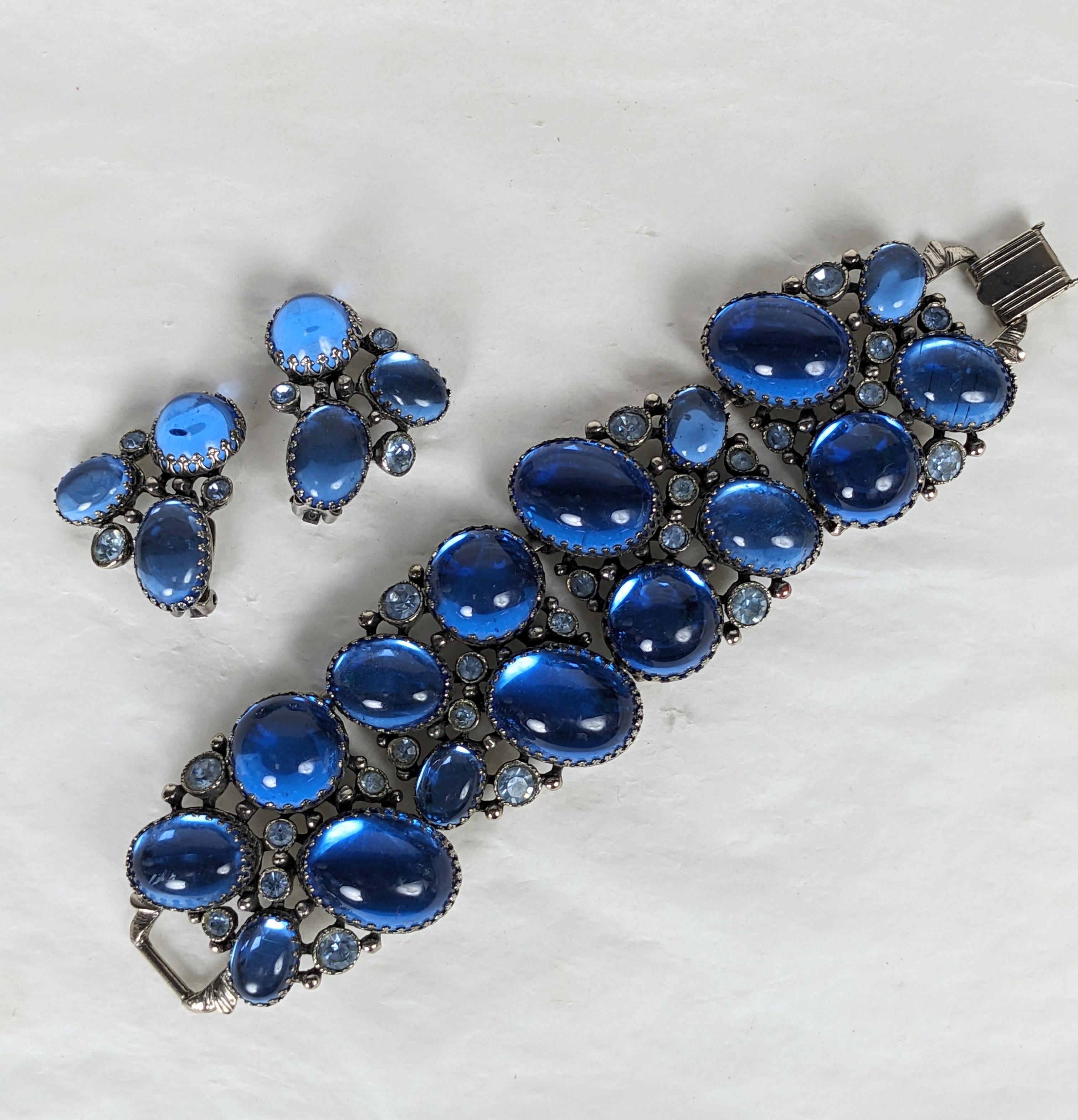 Conjunto masivo de cabujones azules enjoyados Años 50. Artesano en venta
