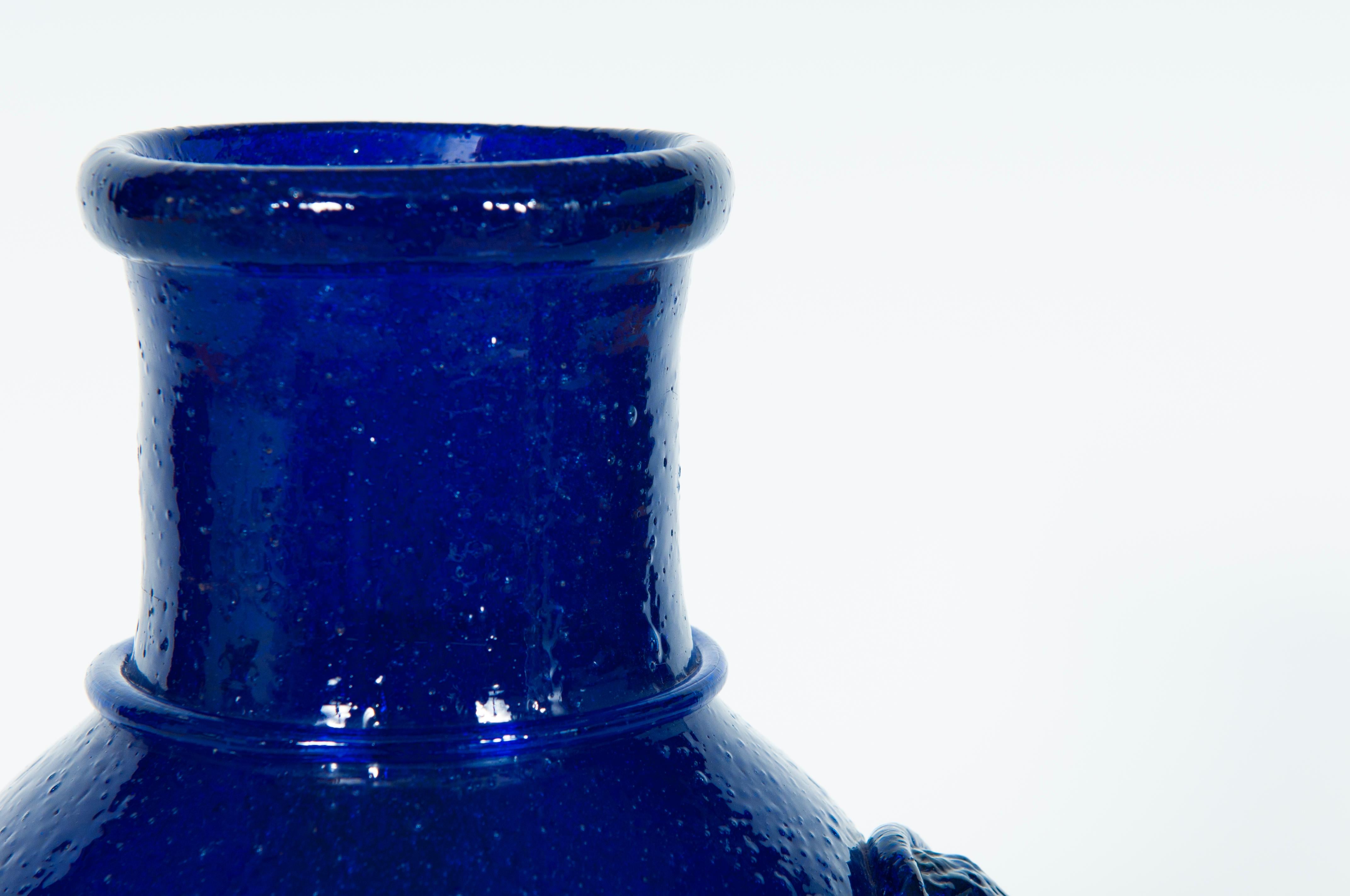 Massive Blue Vase in Blown Murano Glass Pulegoso Attributed to Martinuzzi, 1950s For Sale 2