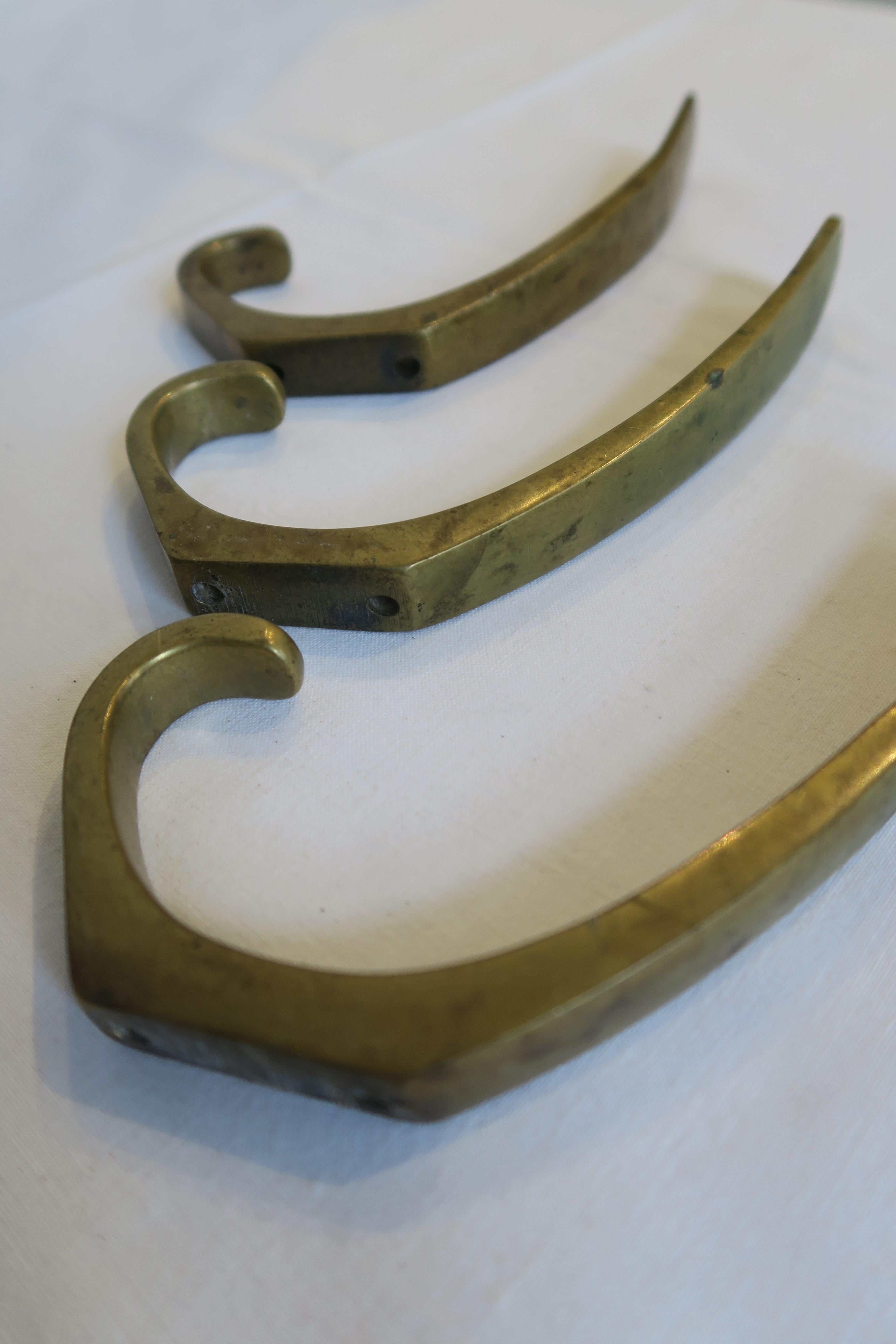 Massive Brass Coat Hooks in the Style of Auböck/Walter Bosse/Herta Baller In Good Condition In Vienna, AT