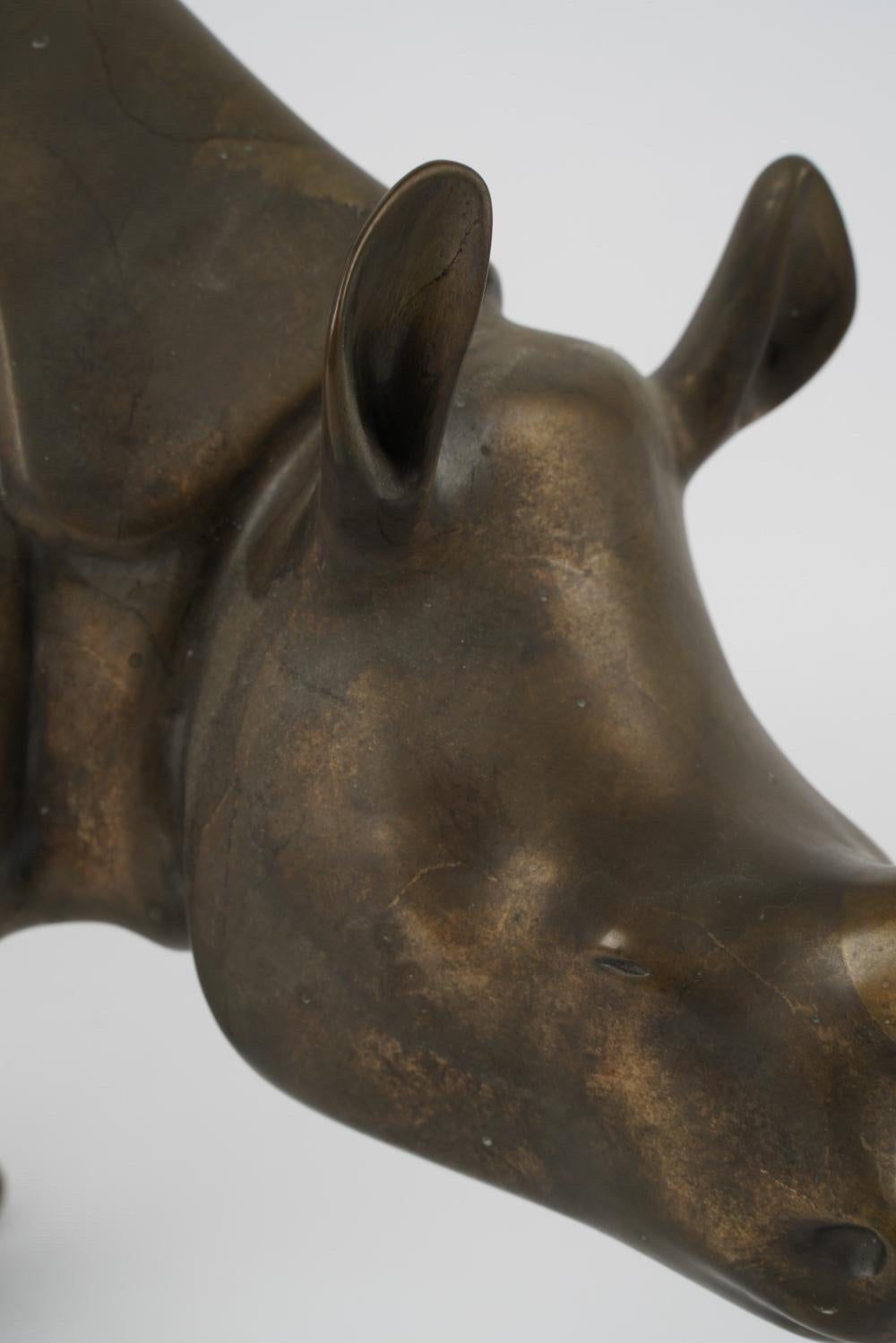 20ième siècle Massive sculpture Rhinoceros de l'artiste en bronze par Loet Vanderveen en vente