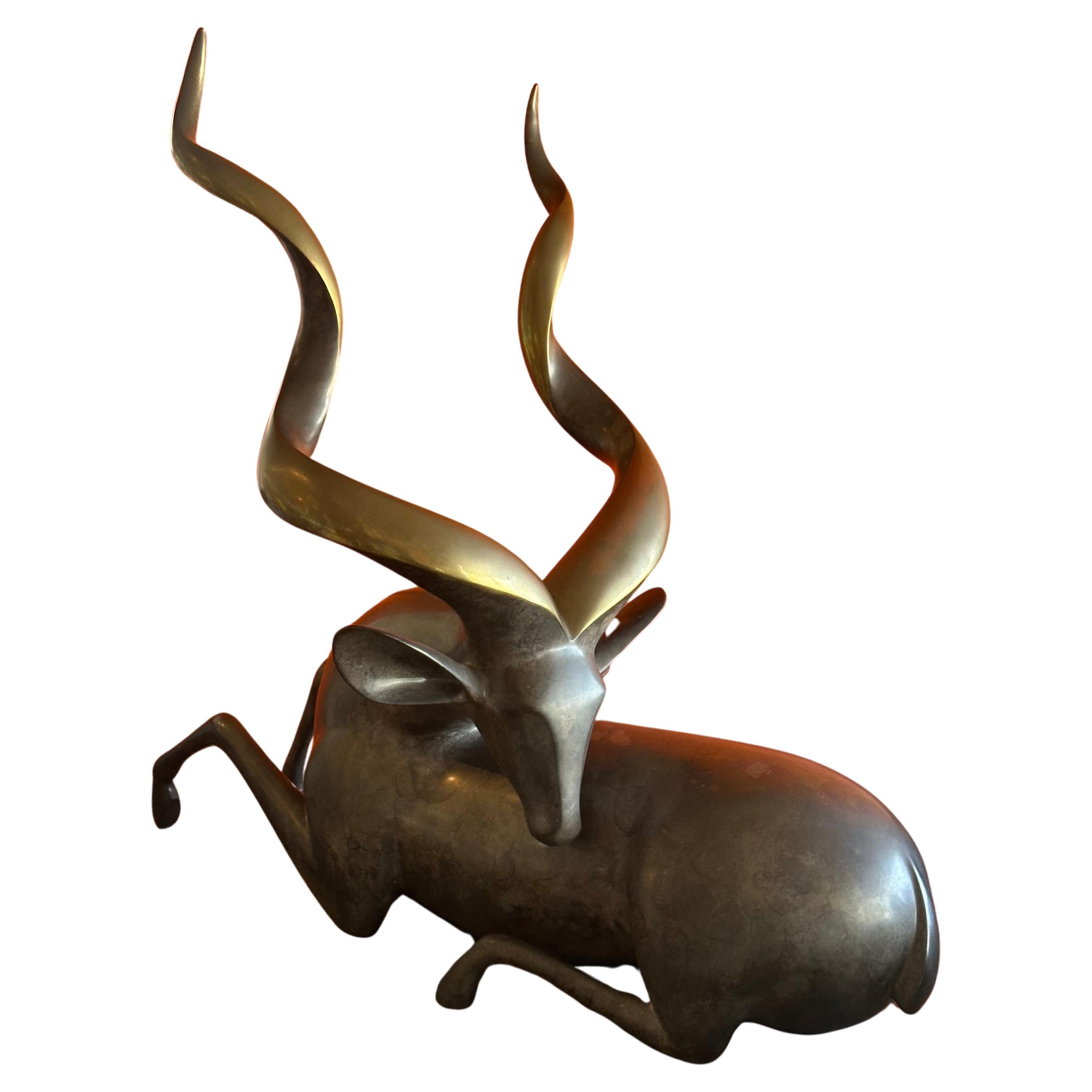 Massive bronze 
