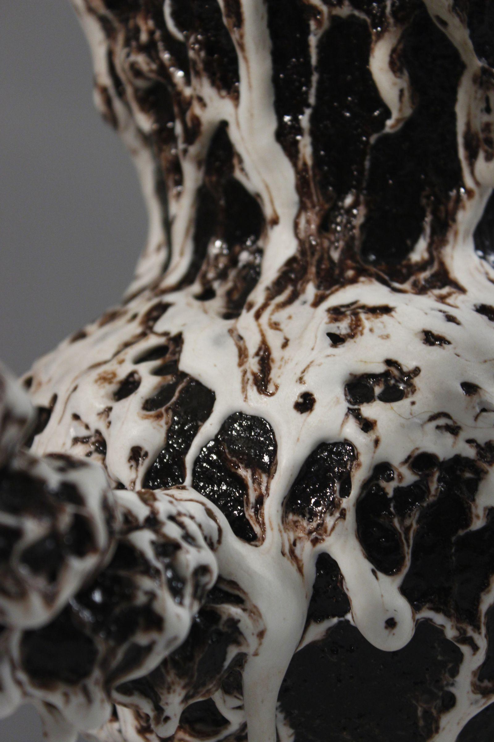 Vase massif en céramique brutaliste de Marius Giuge, Vallauris France Années 1950 en vente 1