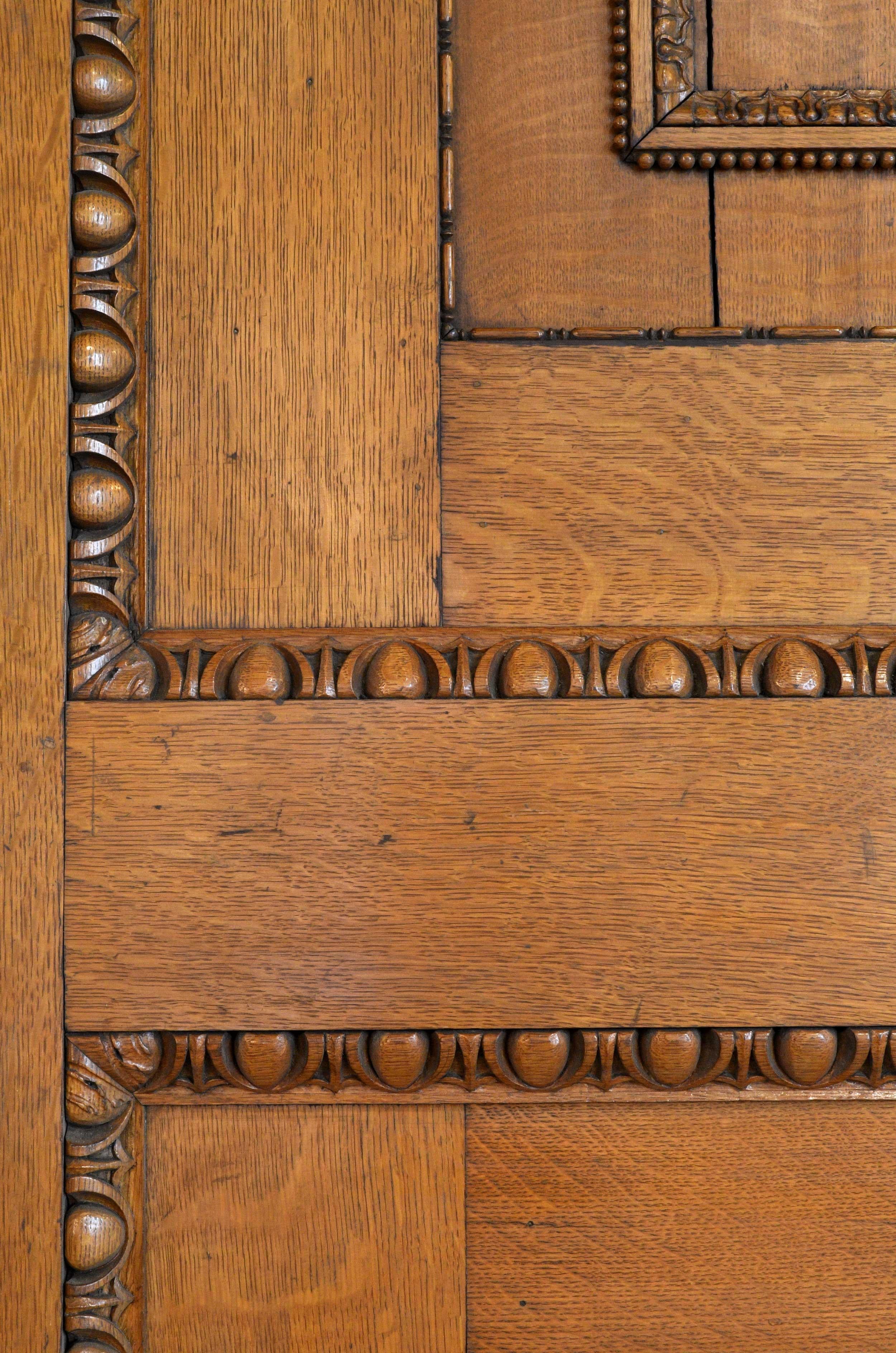 Massive Carved Oak Pocket Door In Good Condition In Minneapolis, MN