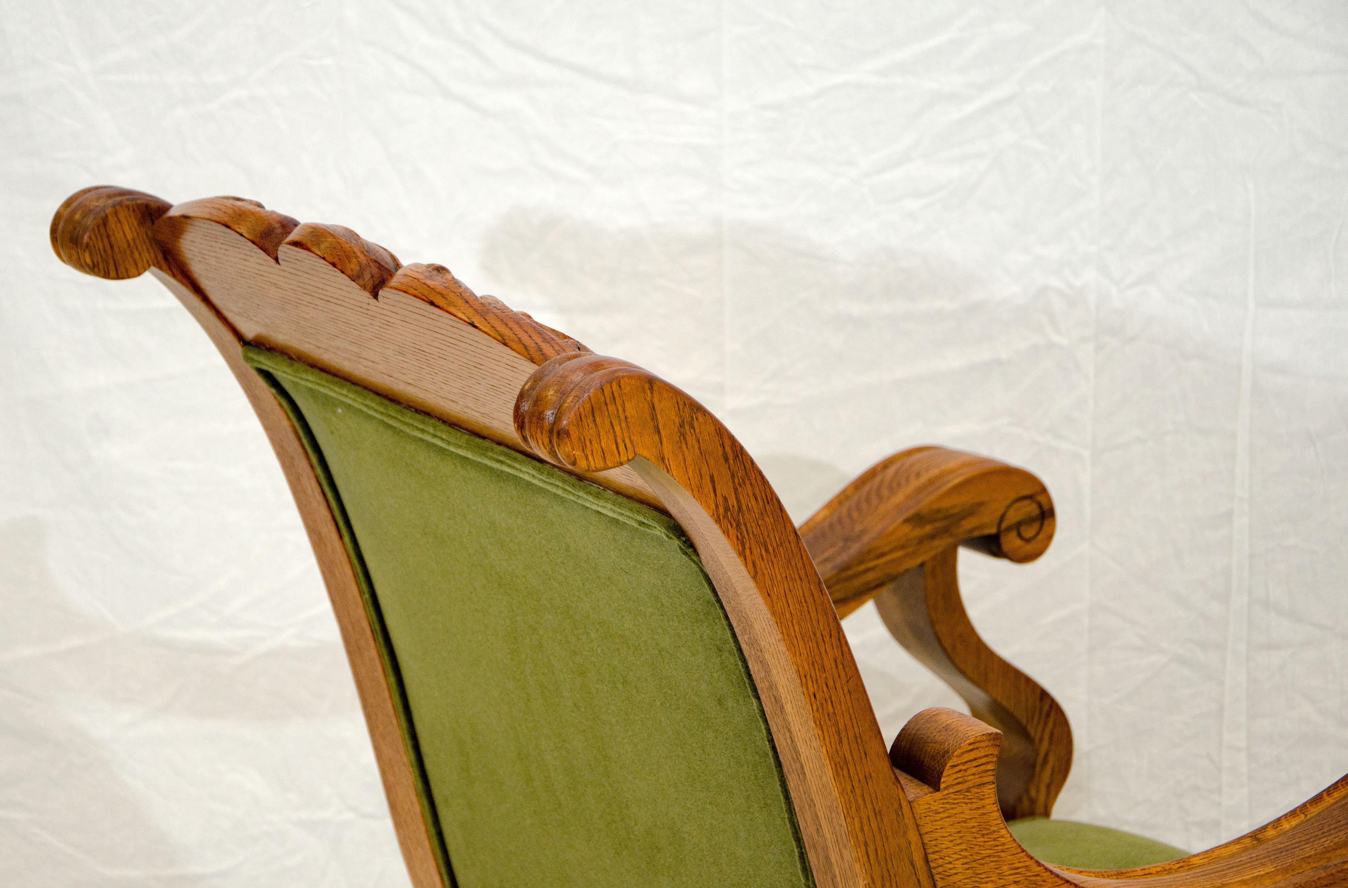 Massive Carved Oak Victorian Armchair / Gentleman's Chair 9