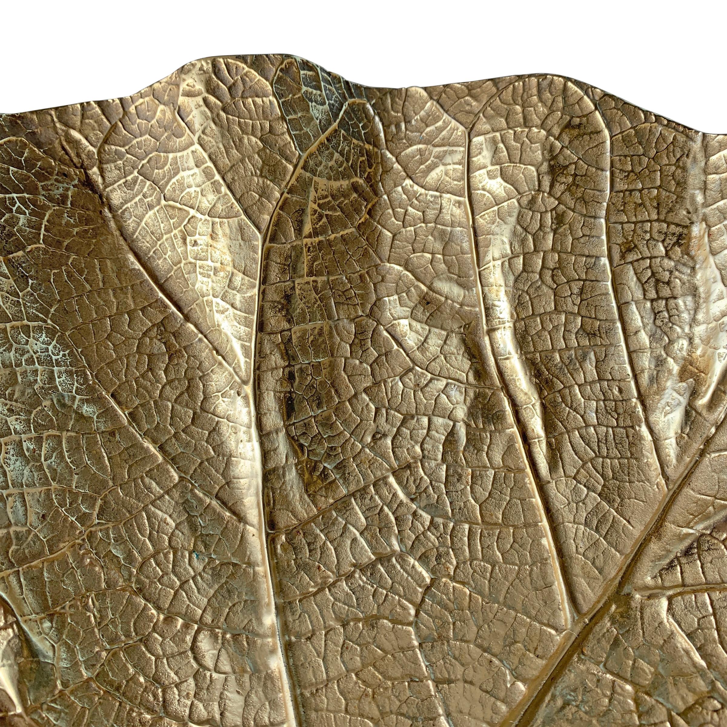 20th Century Massive Cast Brass Fiddle Leaf Fig Leaf Dish