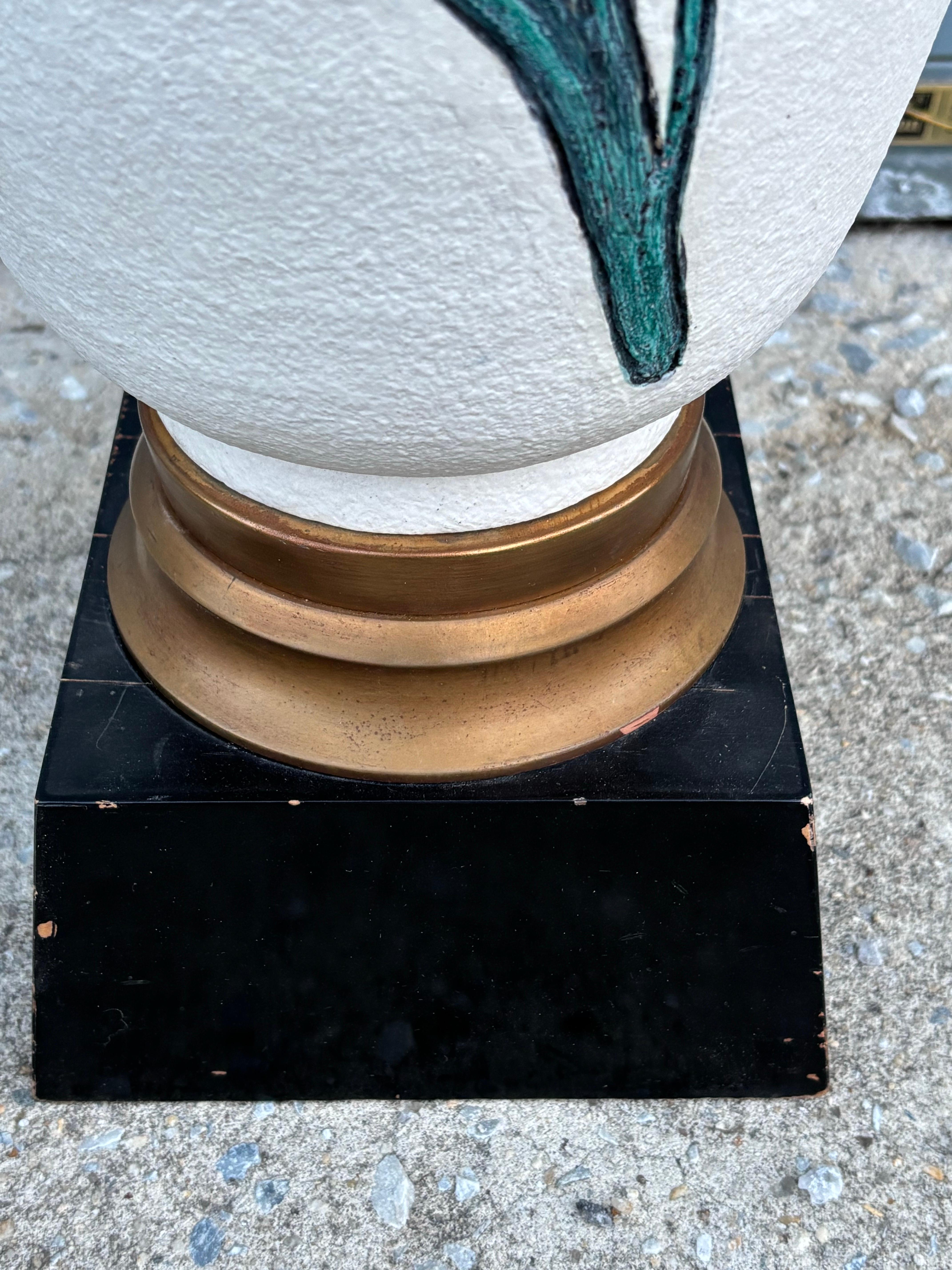 Lampada Marbro in ceramica massiccia con dipinto un cardo In condizioni buone in vendita a Philadelphia, PA