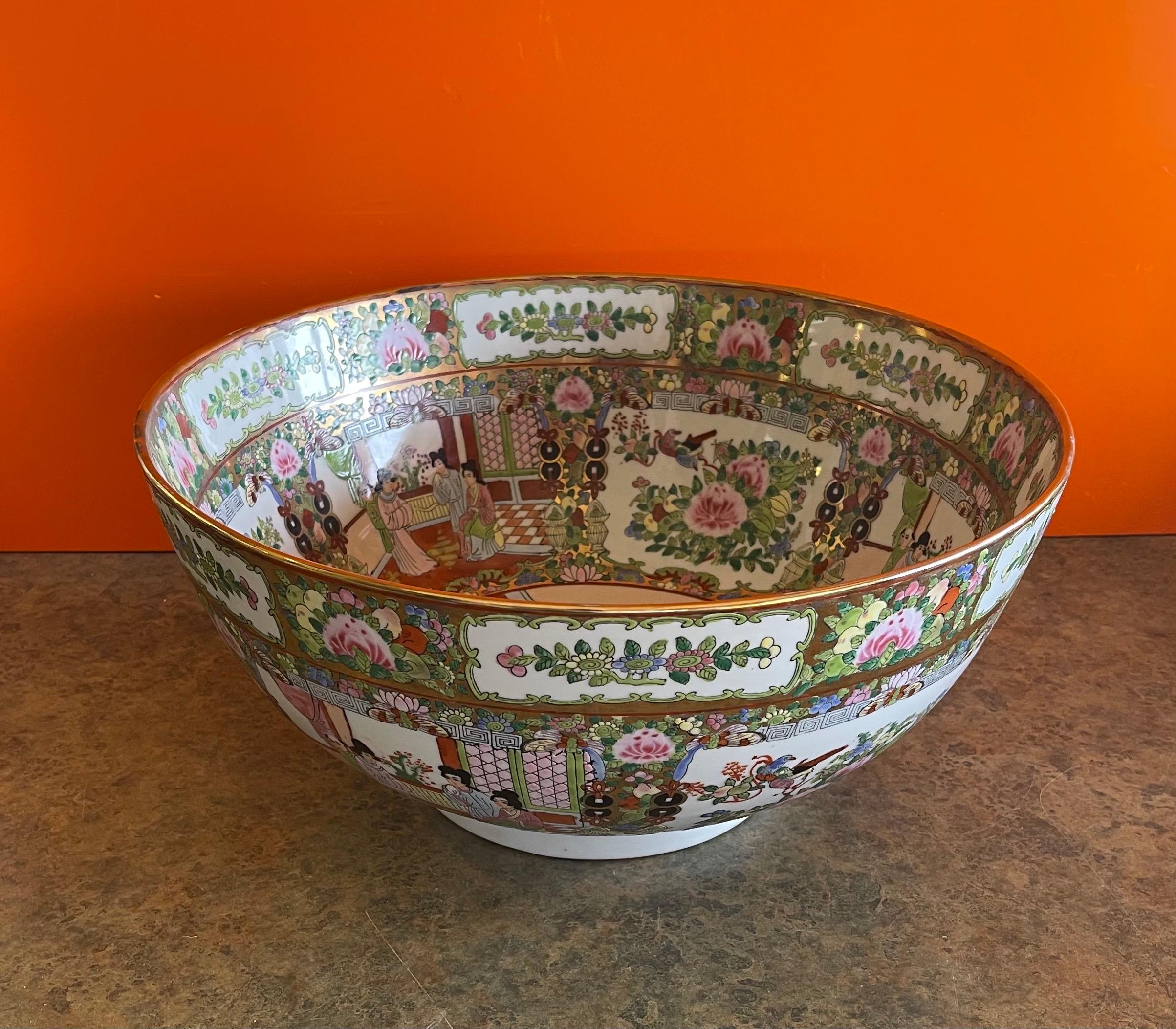 Massive Chinese Export Hand Painted Rose Medallion Porcelain Bowl In Good Condition In San Diego, CA