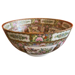 Massive chinesische Export Hand gemalt Rose Medaillon Porzellanschüssel