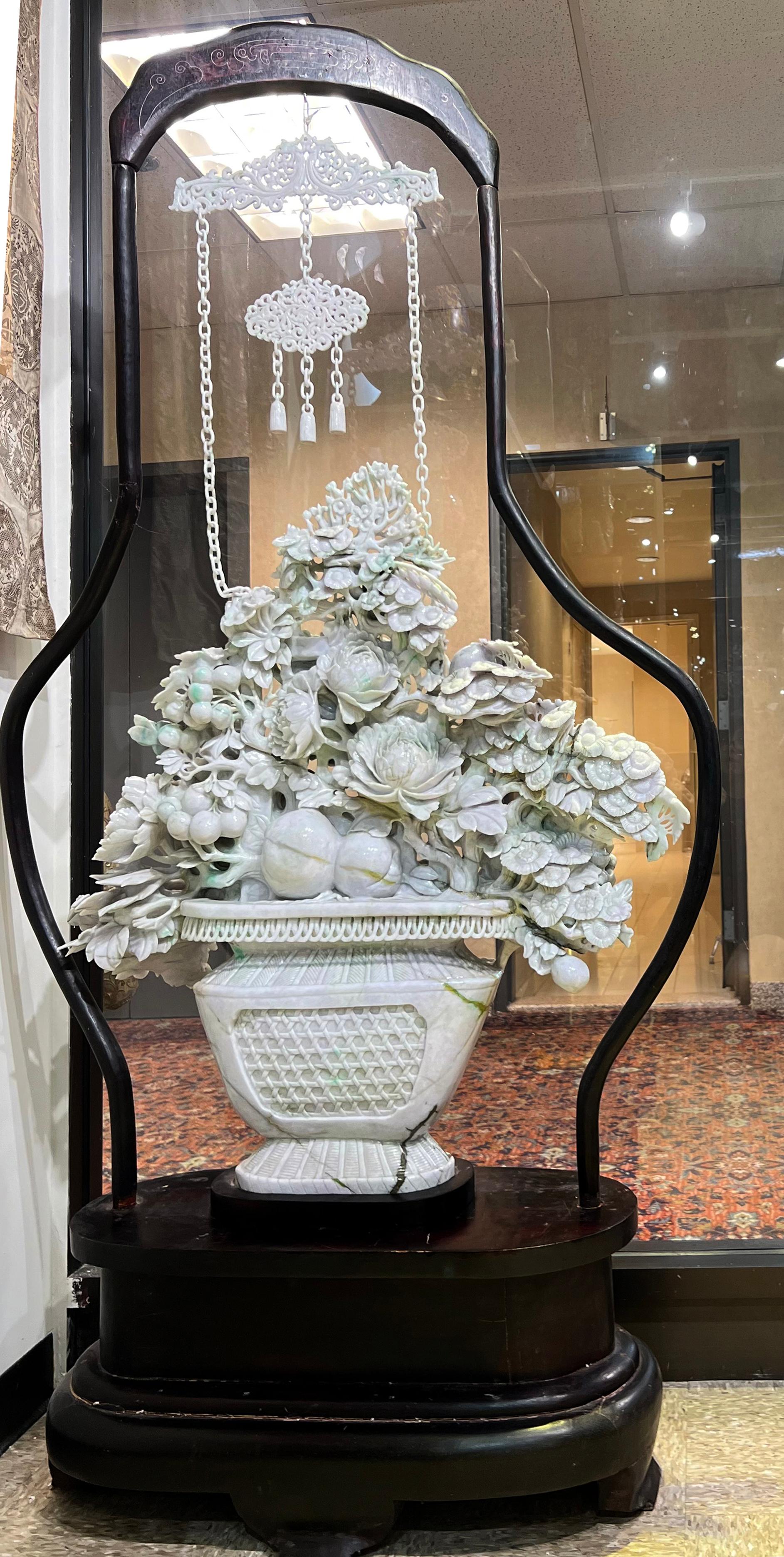 Massive Chinese jade flower basket carving For Sale 1
