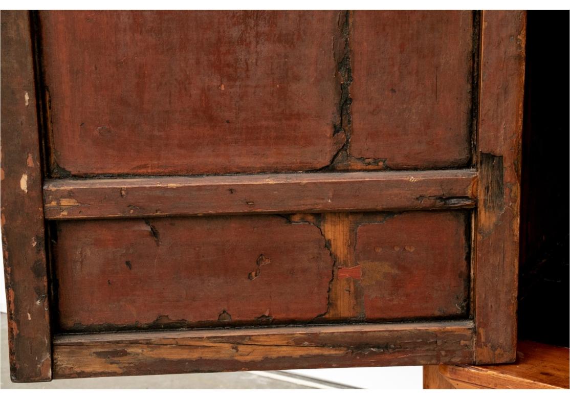 Massiver chinesischer spitz zulaufender Sesselschrank im Angebot 5