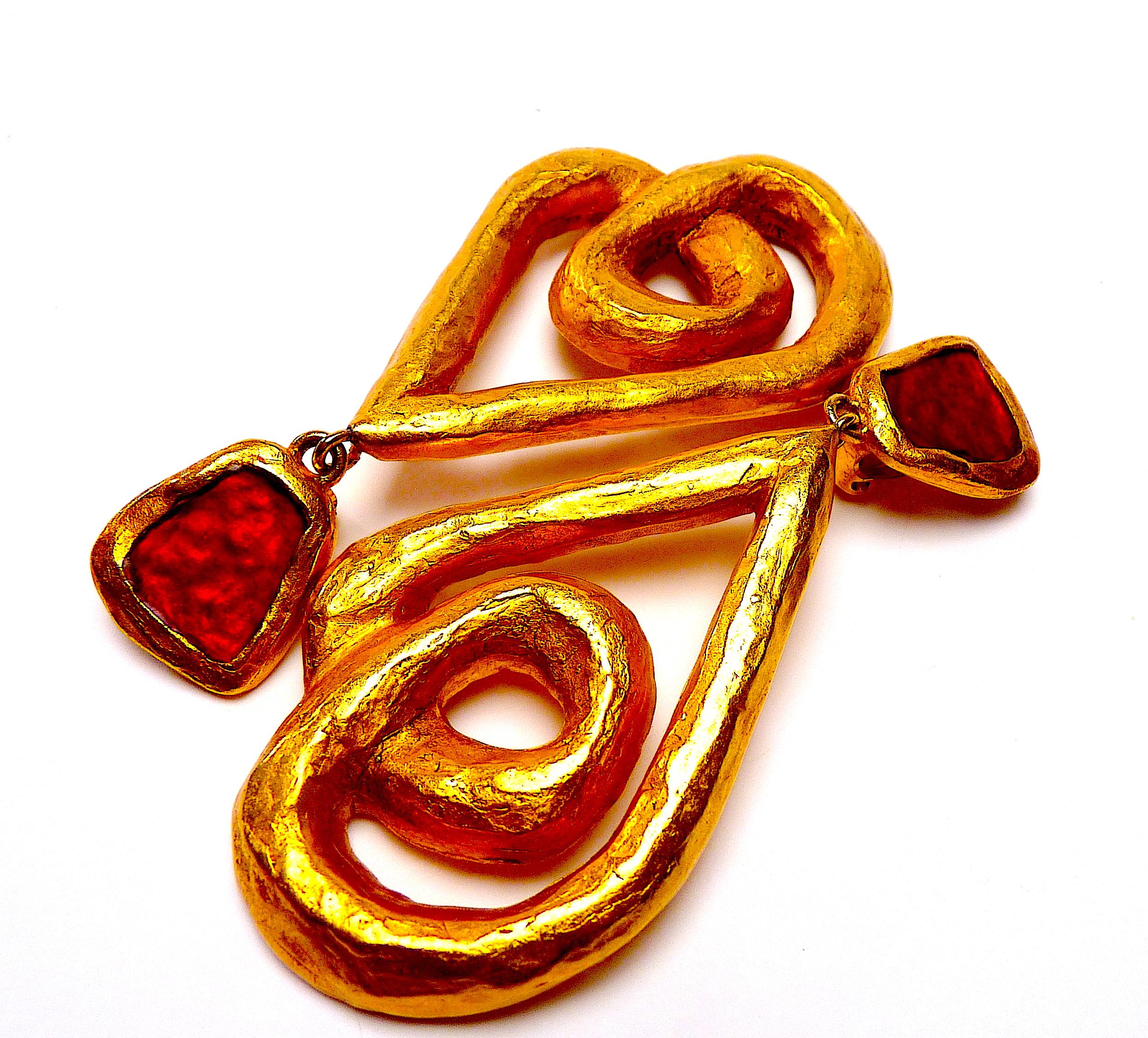 Massive CHRISTIAN LACROIX Earrings from the 1990s In Excellent Condition In CHAMPEAUX-SUR-SARTHE, FR