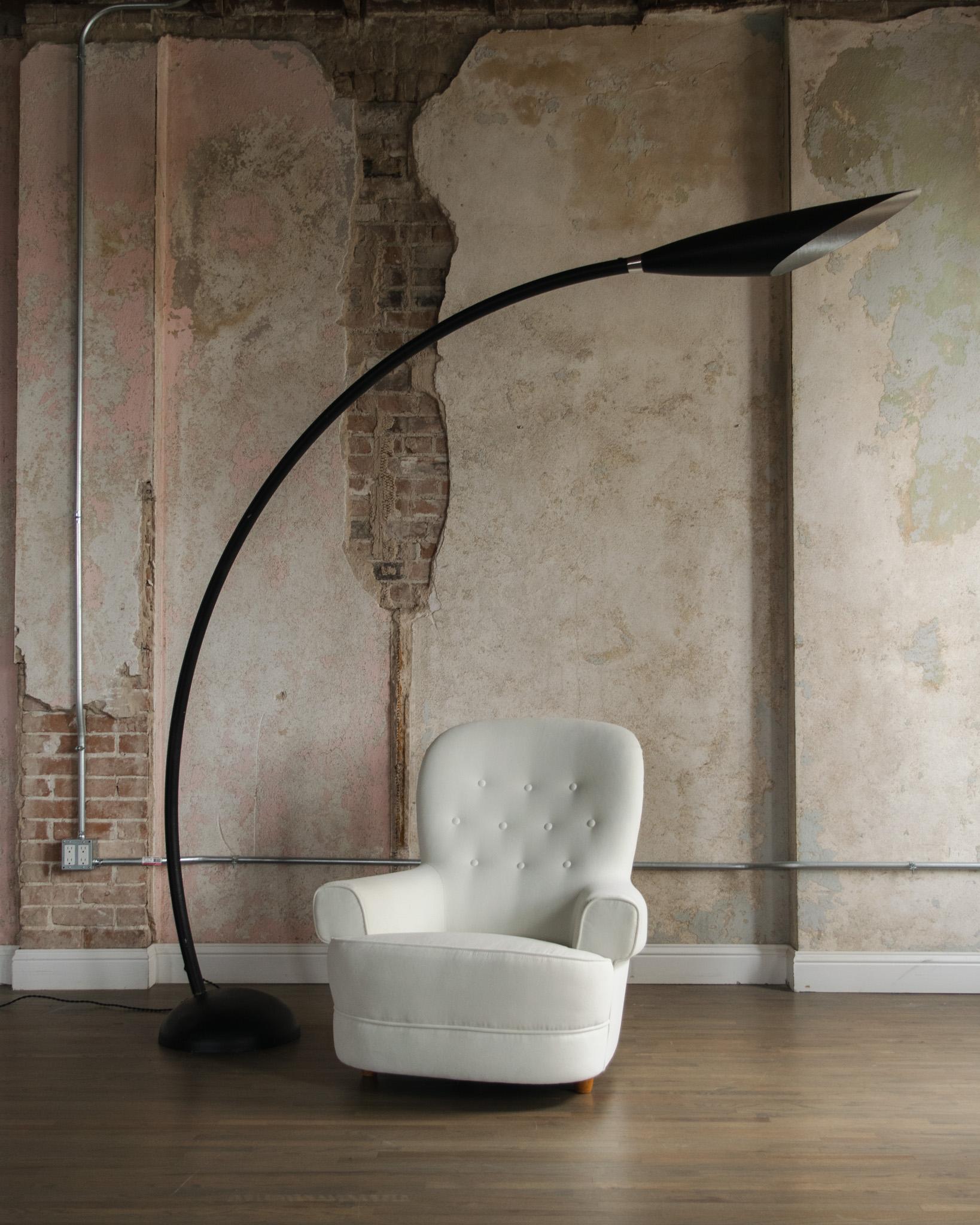 Massive Curved Italian Floor Lamp In Good Condition For Sale In Houston, TX