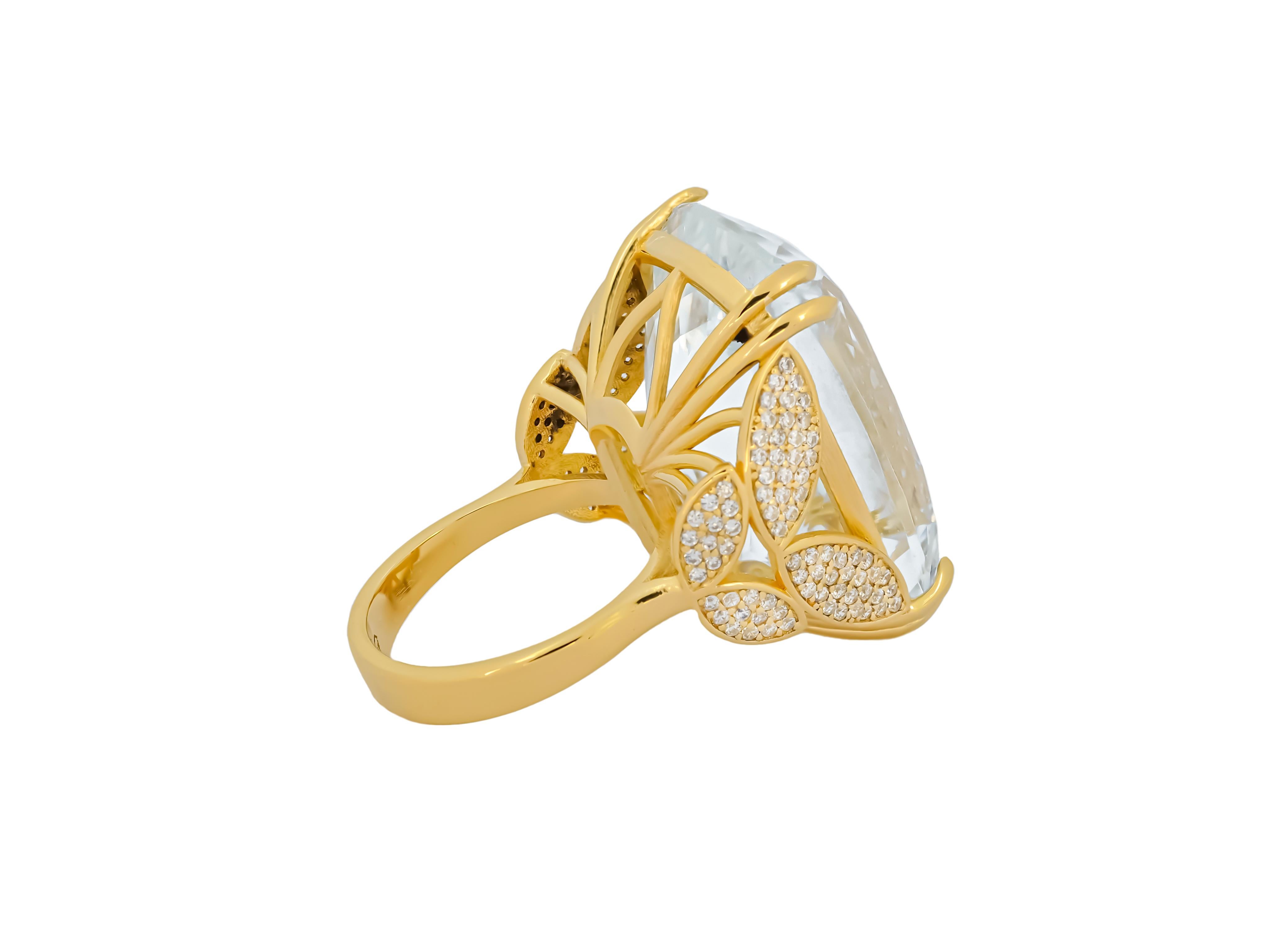 Massiver Aquarimarine im Kissenschliff, Diamantring aus 18 Karat Gold mit Diamanten im Angebot 1