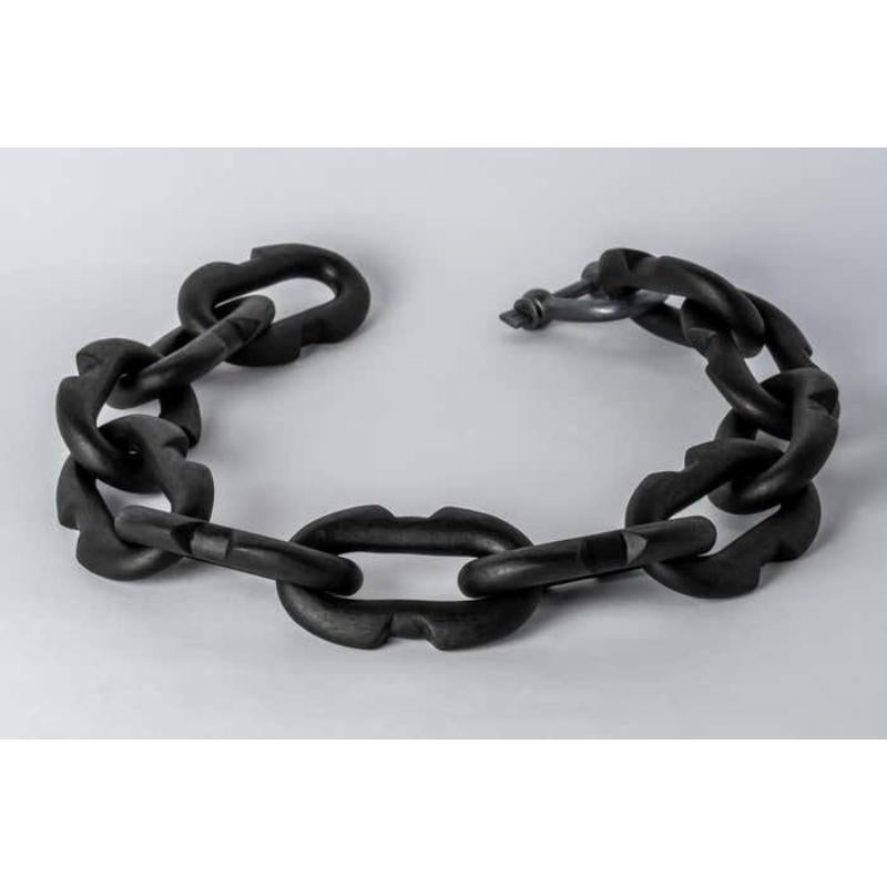 Massive Deco Link Charm Choker (55cm, KU+KA) In New Condition For Sale In Paris, FR