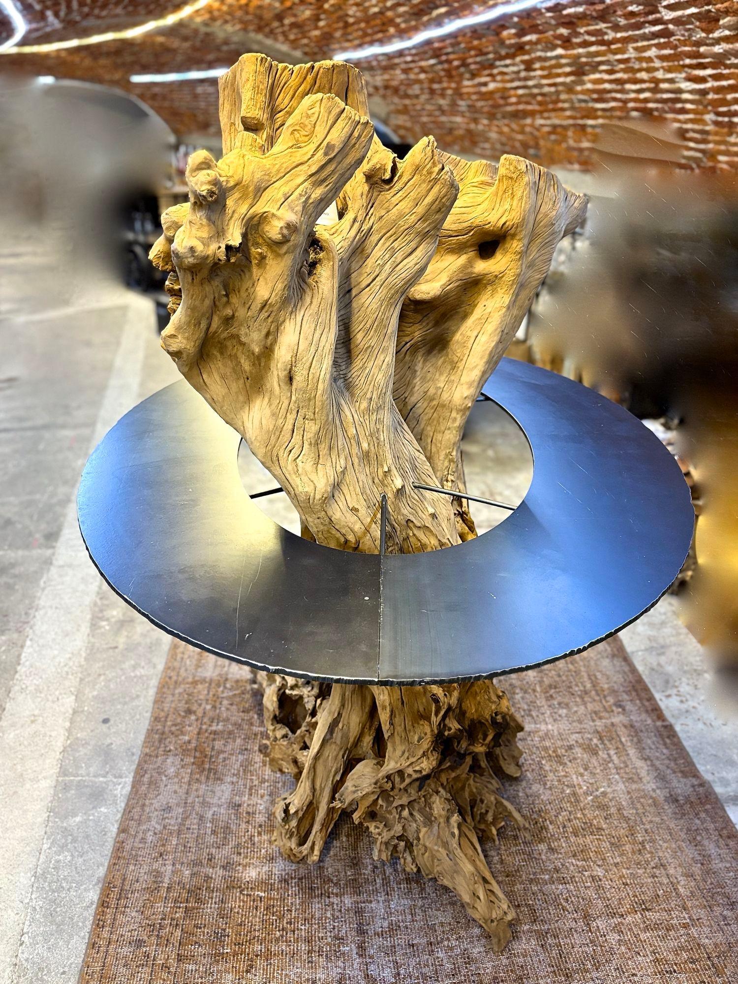Barra seca/bar de pie de madera maciza con mostrador de acero, moderno y orgánico Indonesio en venta
