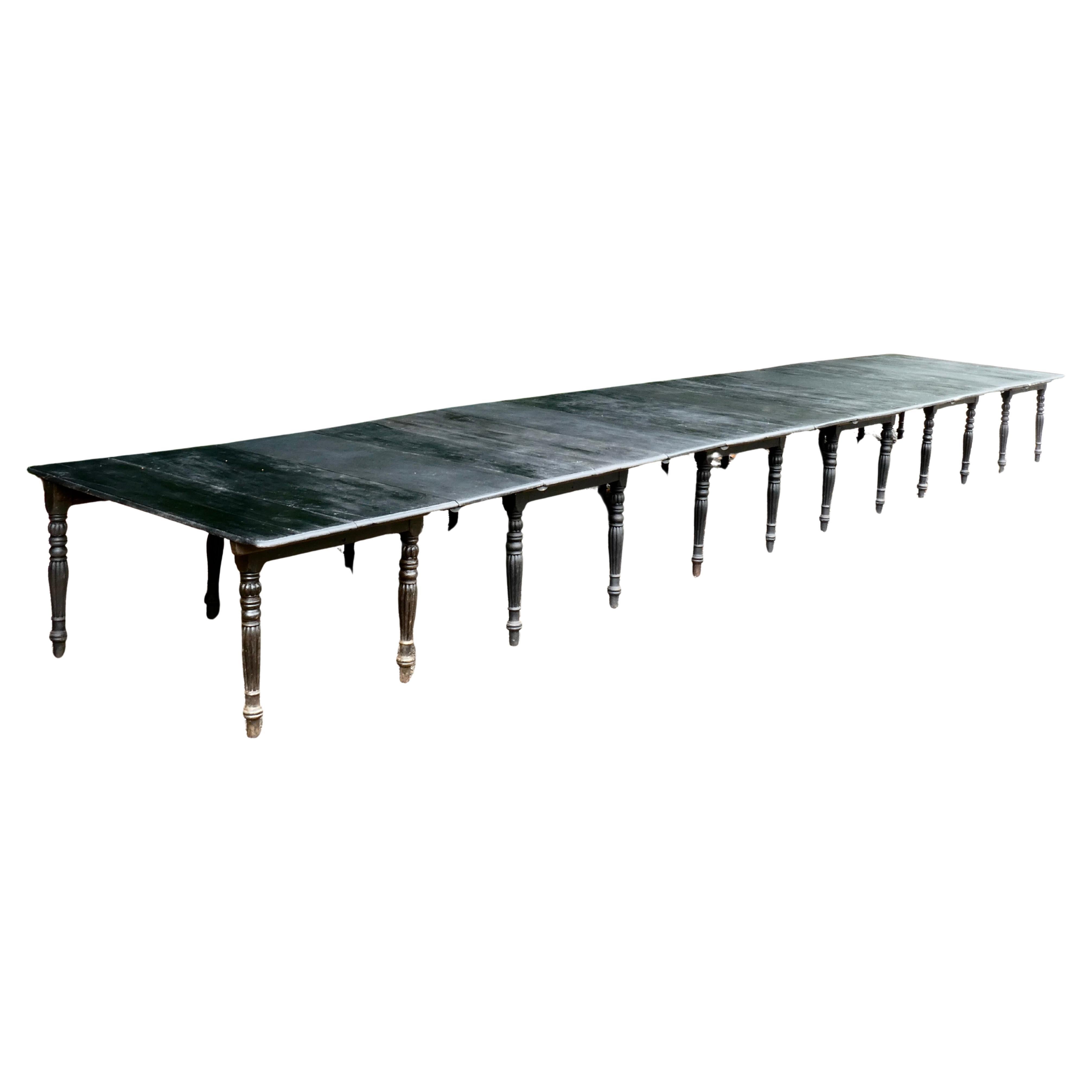 Table de banquet ébène massive de la collection Maharaja Baroda en vente