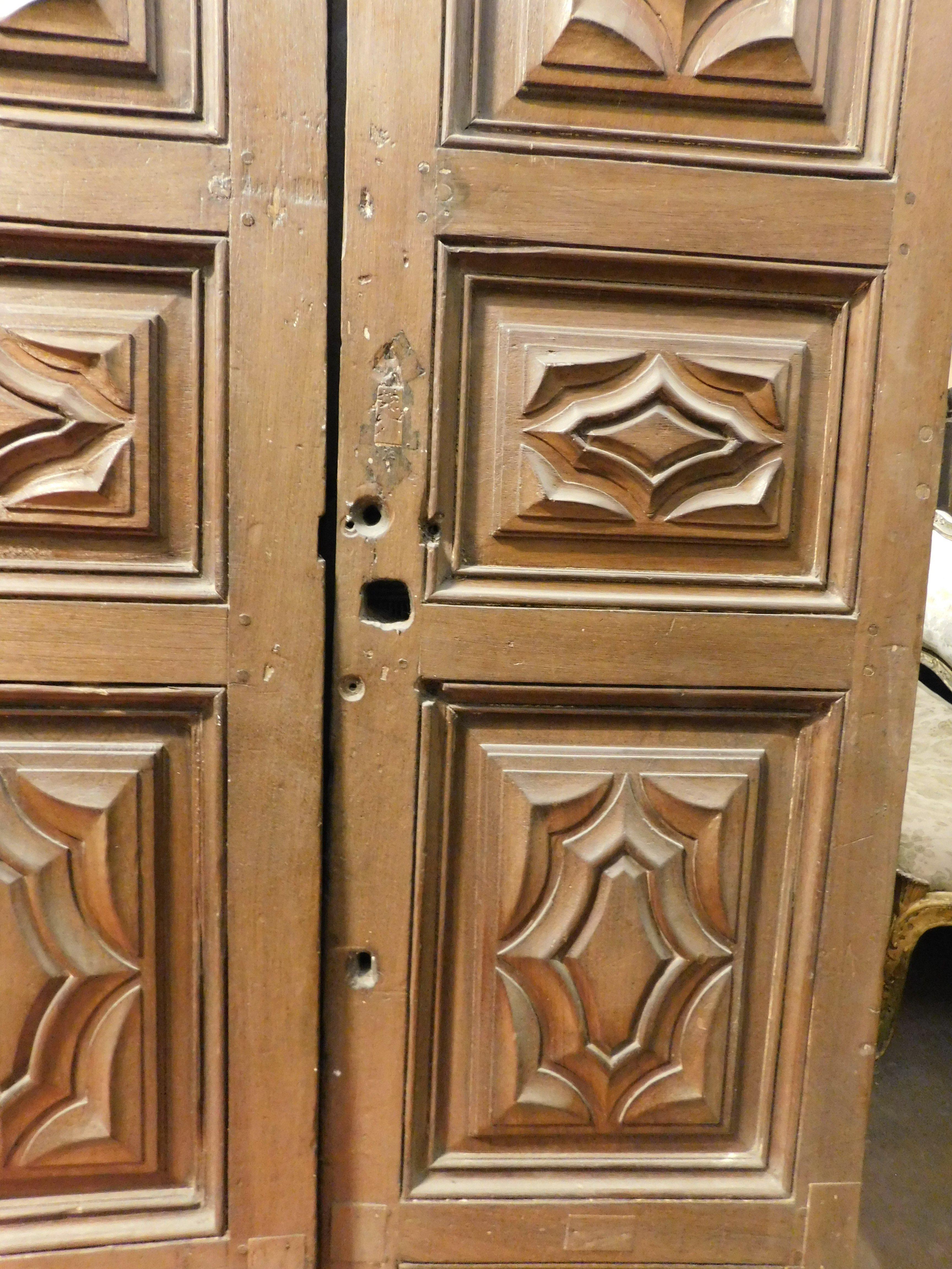 18th Century and Earlier Massive entrance door, carved in walnut wood, Italy For Sale