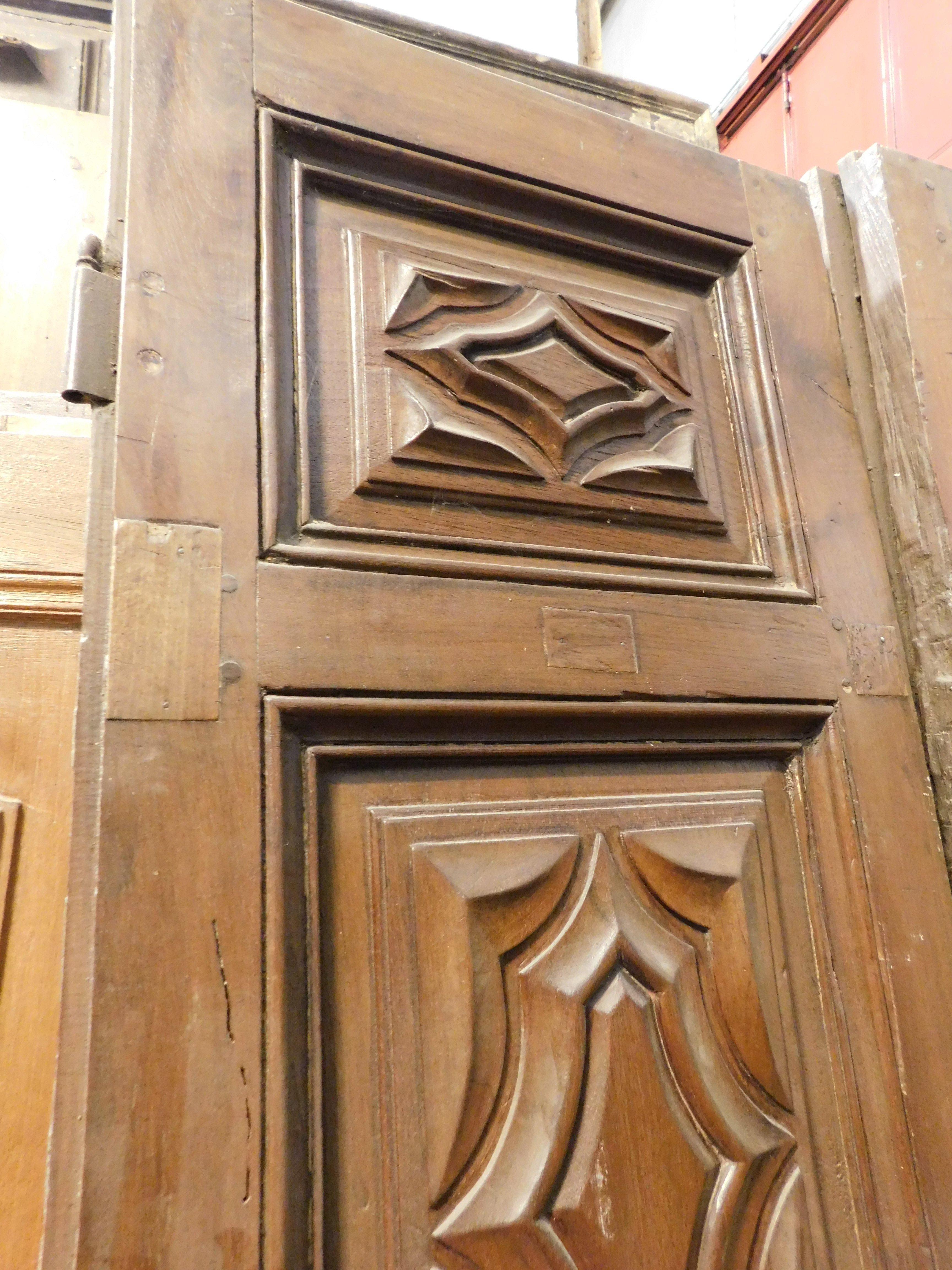 Massive entrance door, carved in walnut wood, Italy For Sale 1
