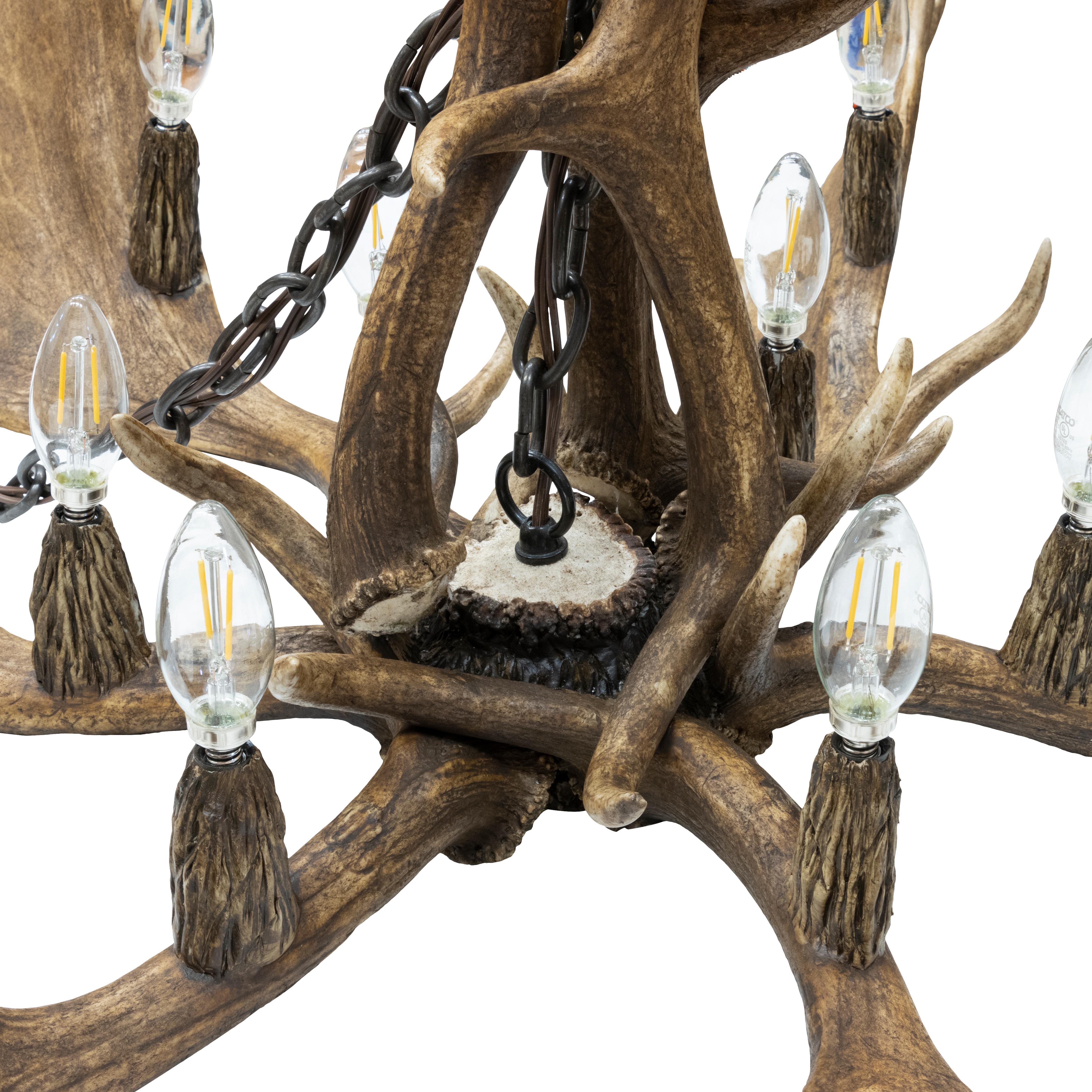 Massive Fallow Deer Chandelier In Excellent Condition For Sale In Coeur d'Alene, ID