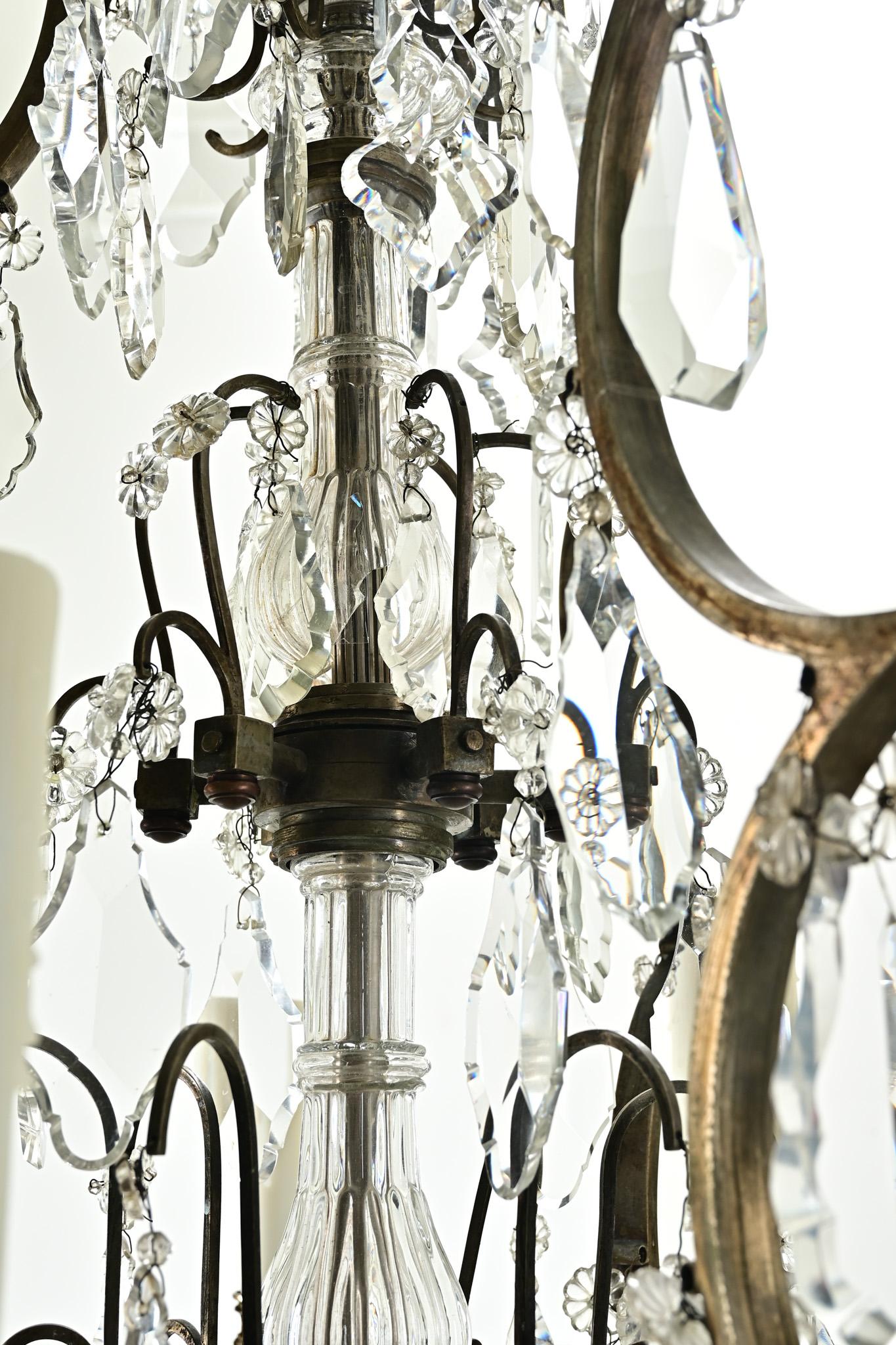 Laiton Lustre massif en laiton et cristal en vente